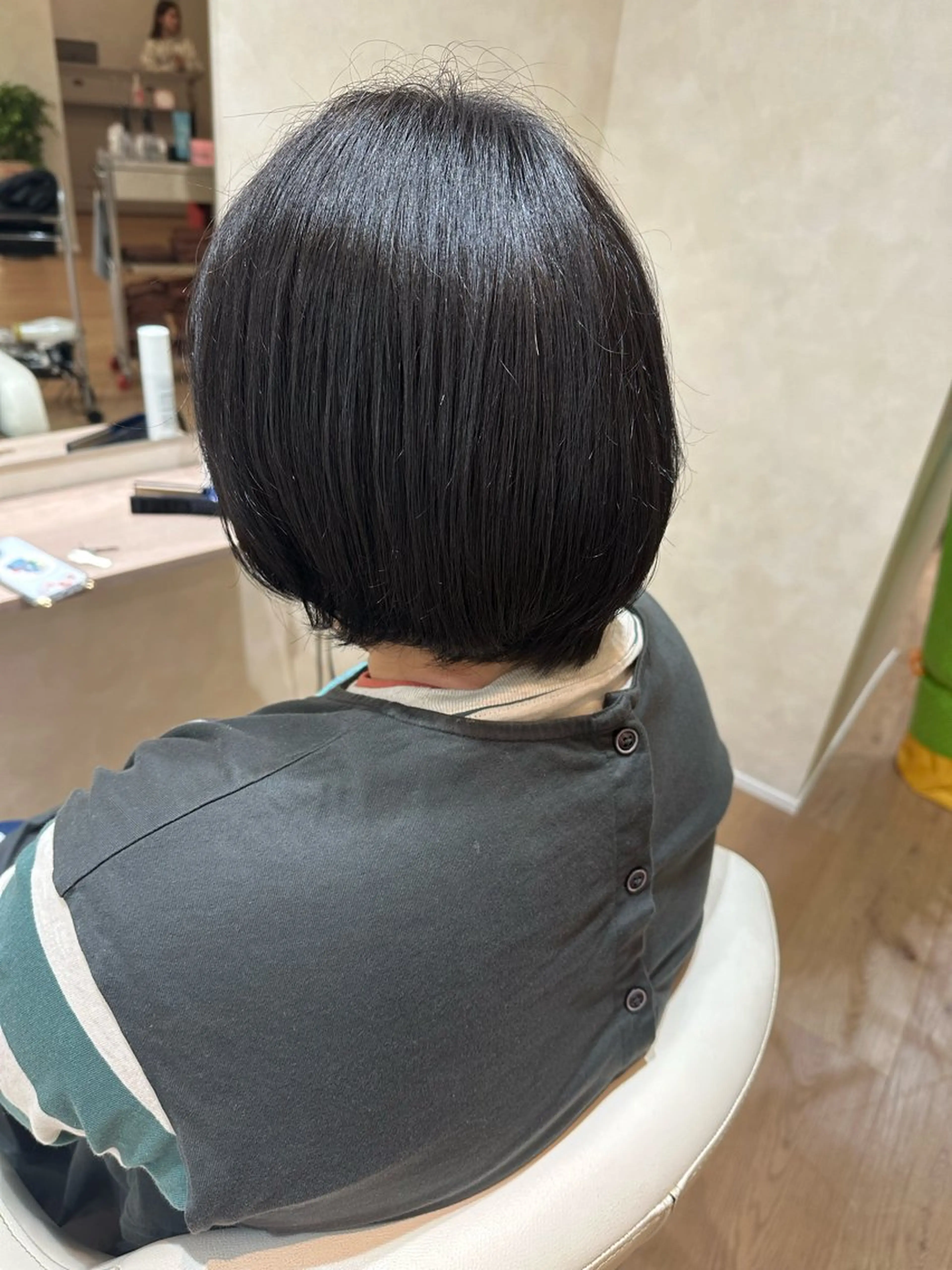 ショート ヘアカラー AVANCE泉大津店所属・髪質改善・艶カラー 加茂瑞希のヘアスタイル