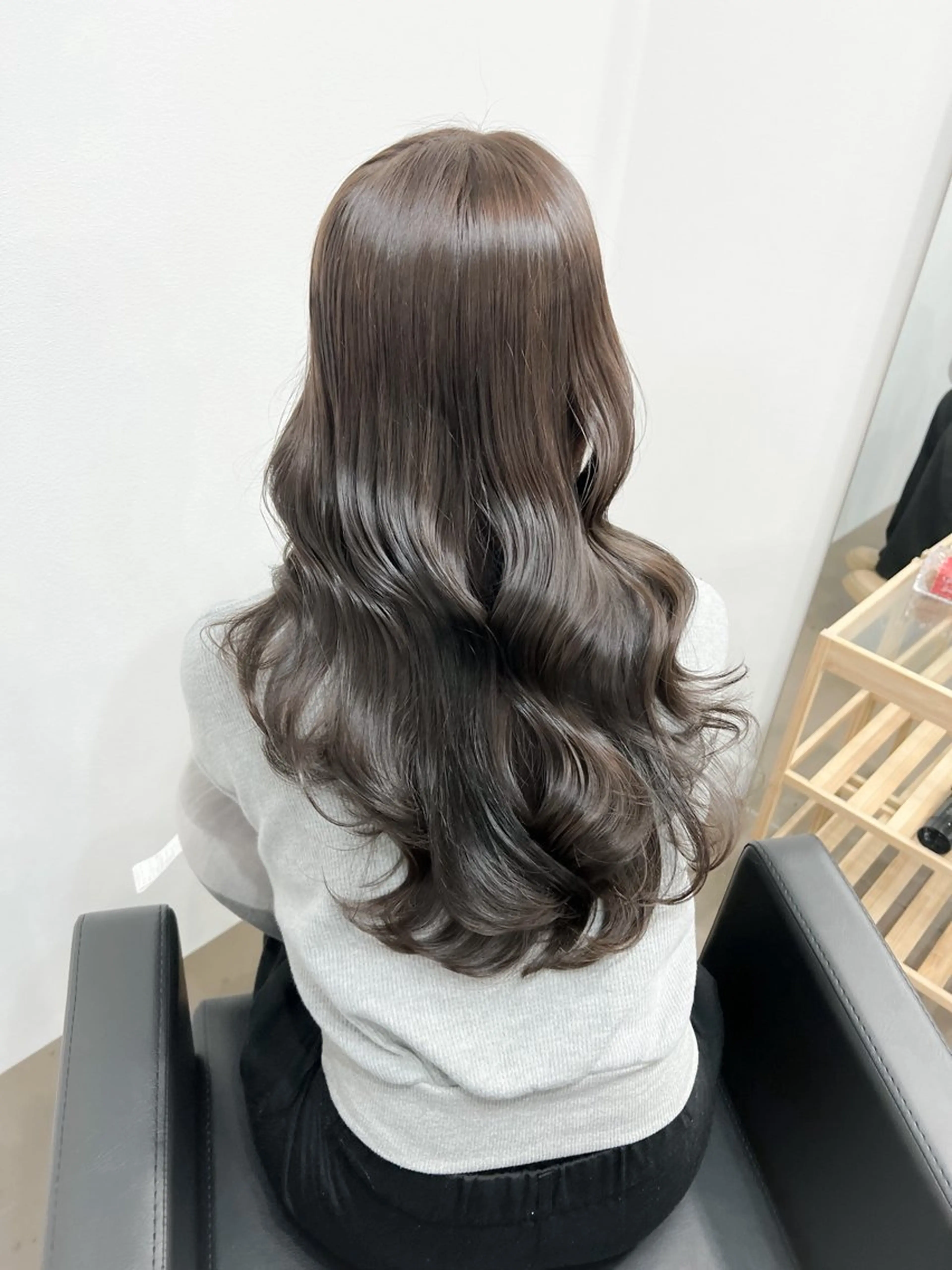 ロング カラー 透明感カラー グレージュ 神戸ボブ✂️ ioe三宮/田 伸佳のヘアスタイル