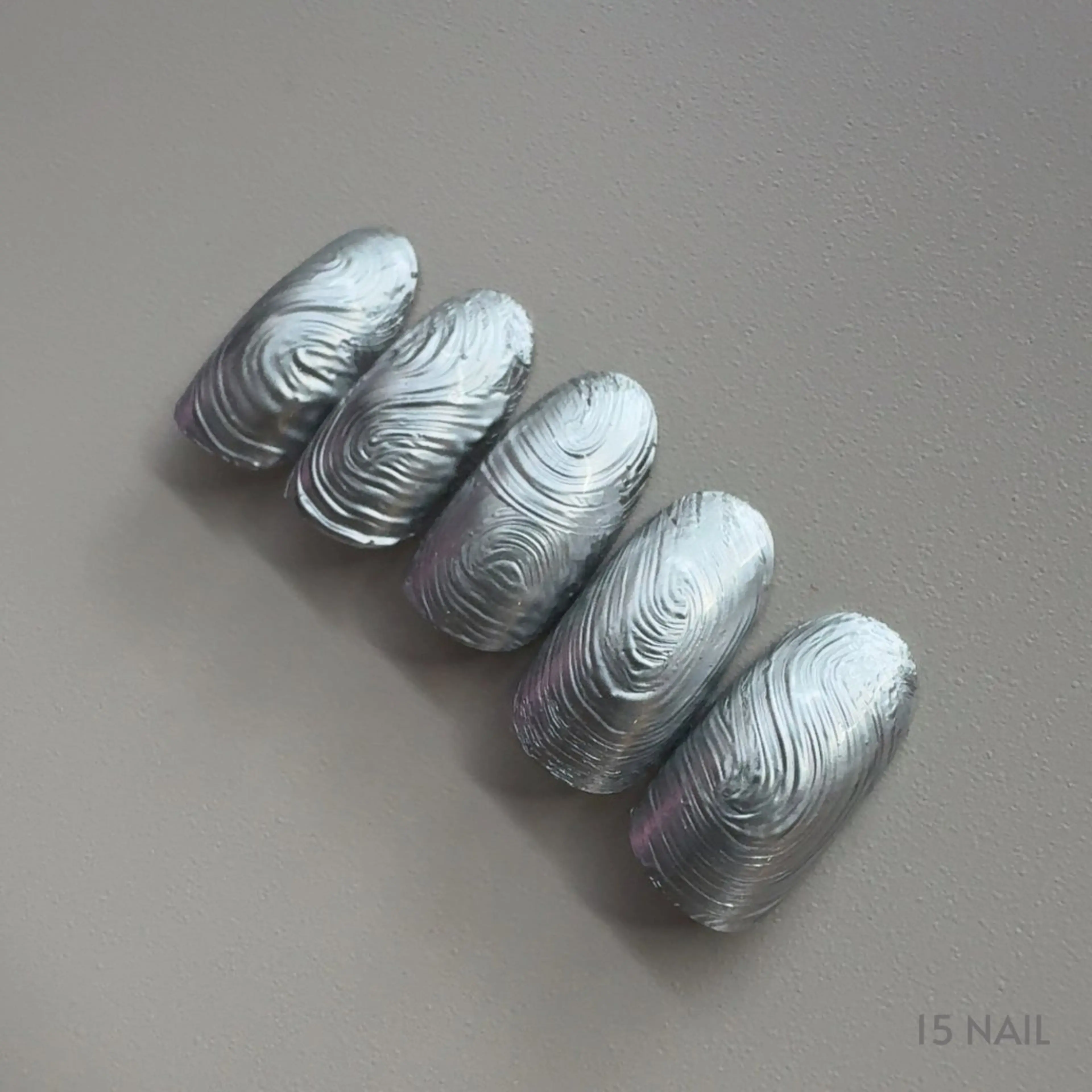 ネイル シルバー シンプルネイル ハンドネイル 15_nail chiharuのネイルデザイン