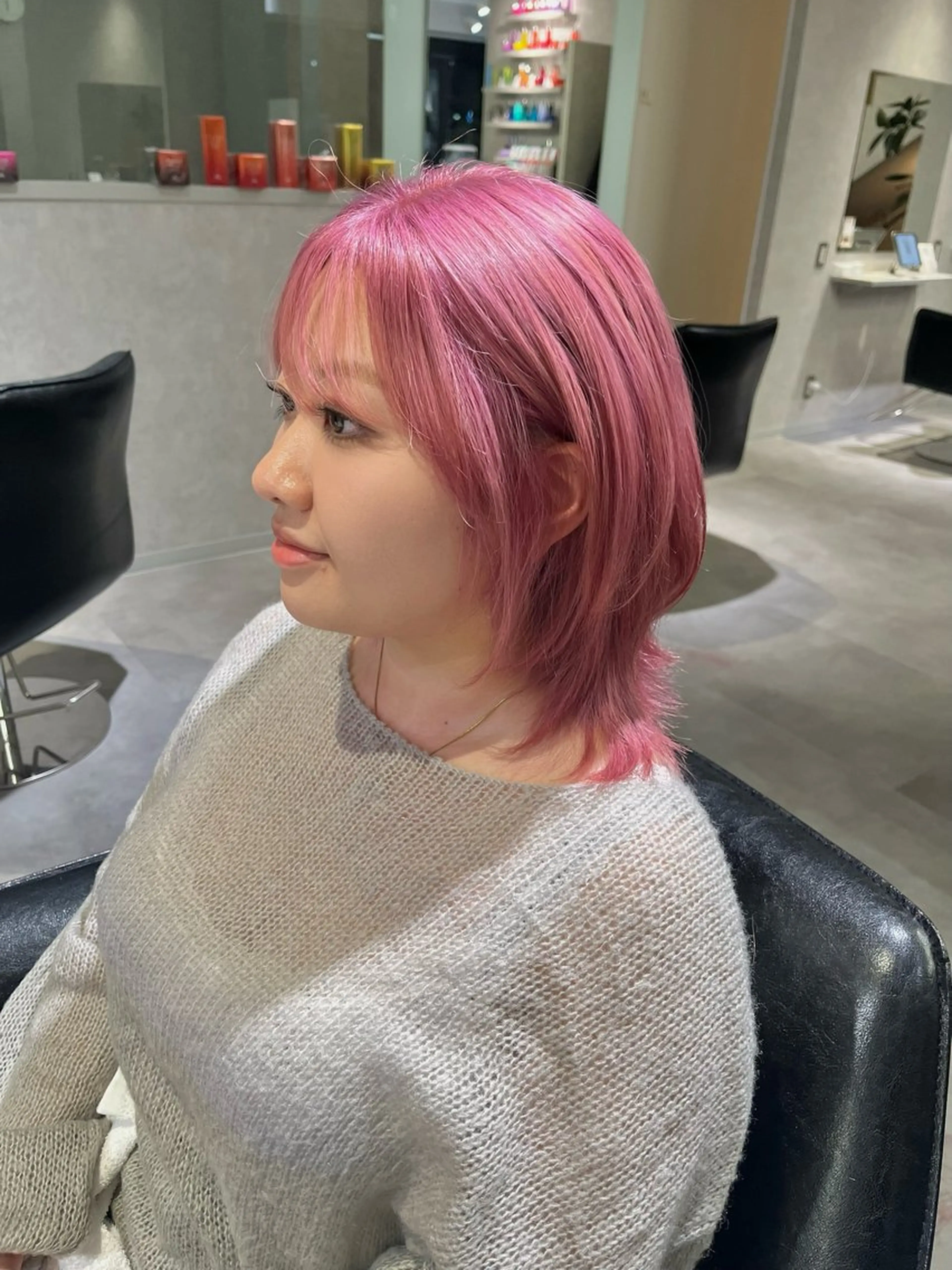 ミディアム カラー ブリーチ カット ヘアカラー Sol / chika🪽のヘアスタイル