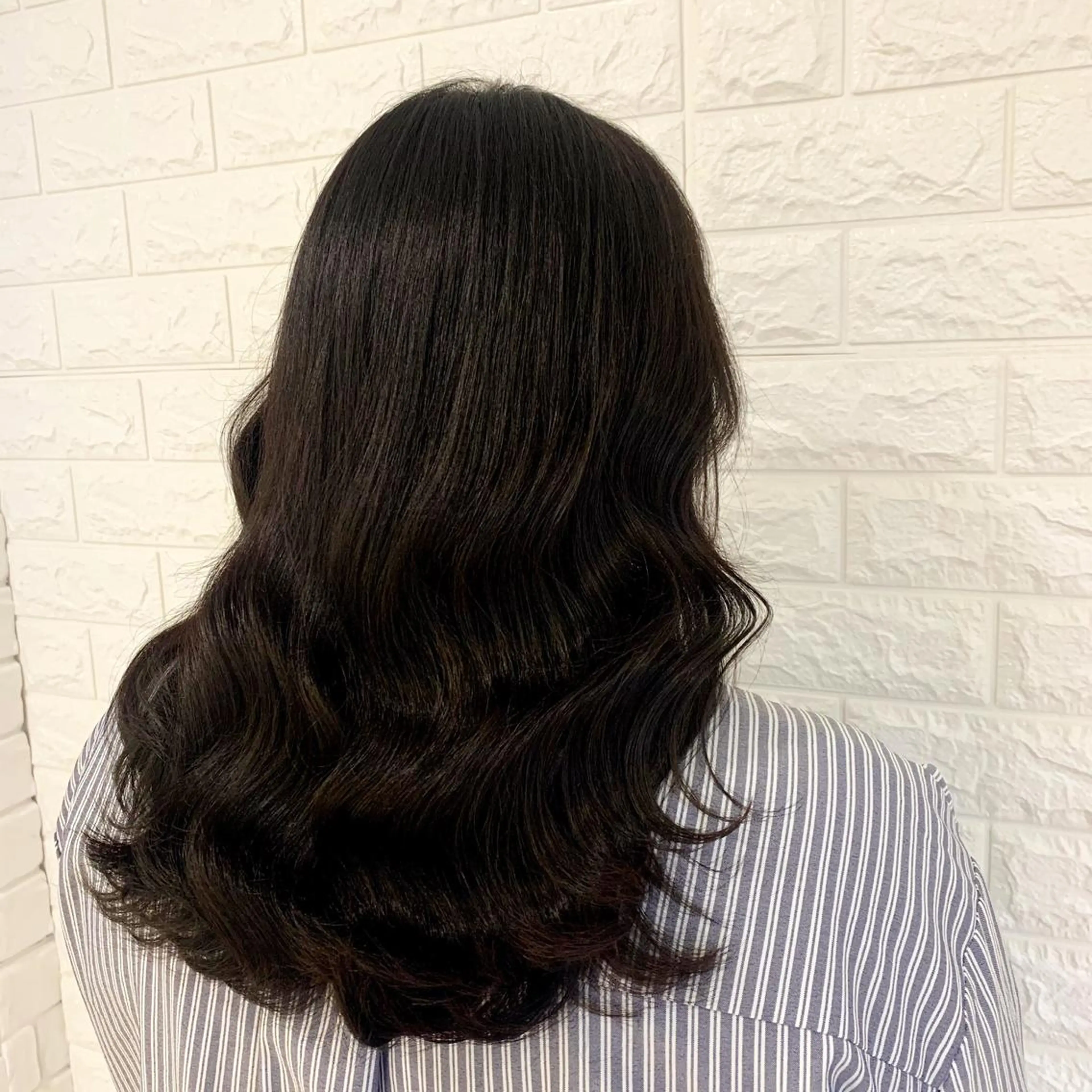 カラー 〖 韓国hair 〗 室岡　咲希のヘアスタイル