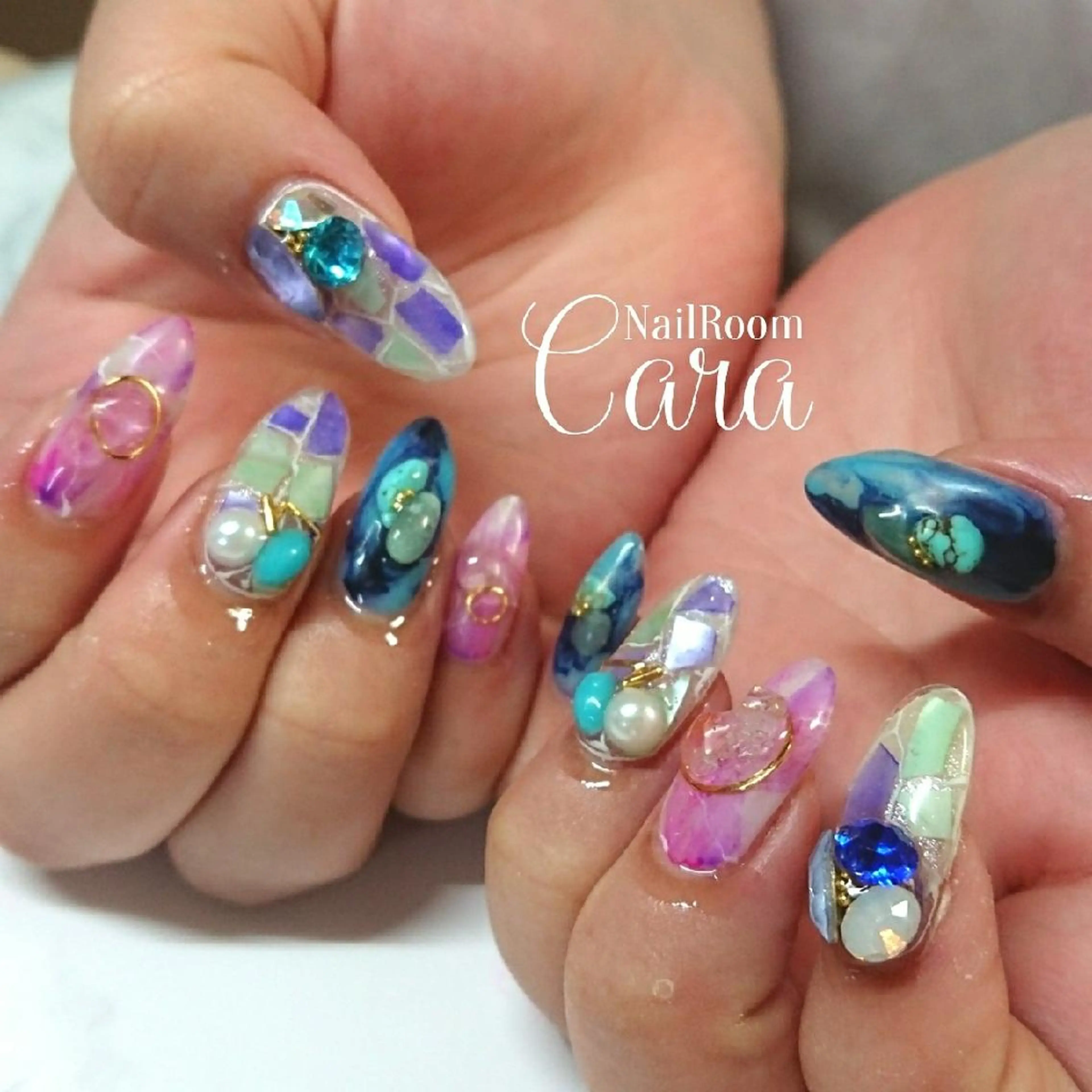 ネイル instinkt_ Mio Mizunoのネイルデザイン