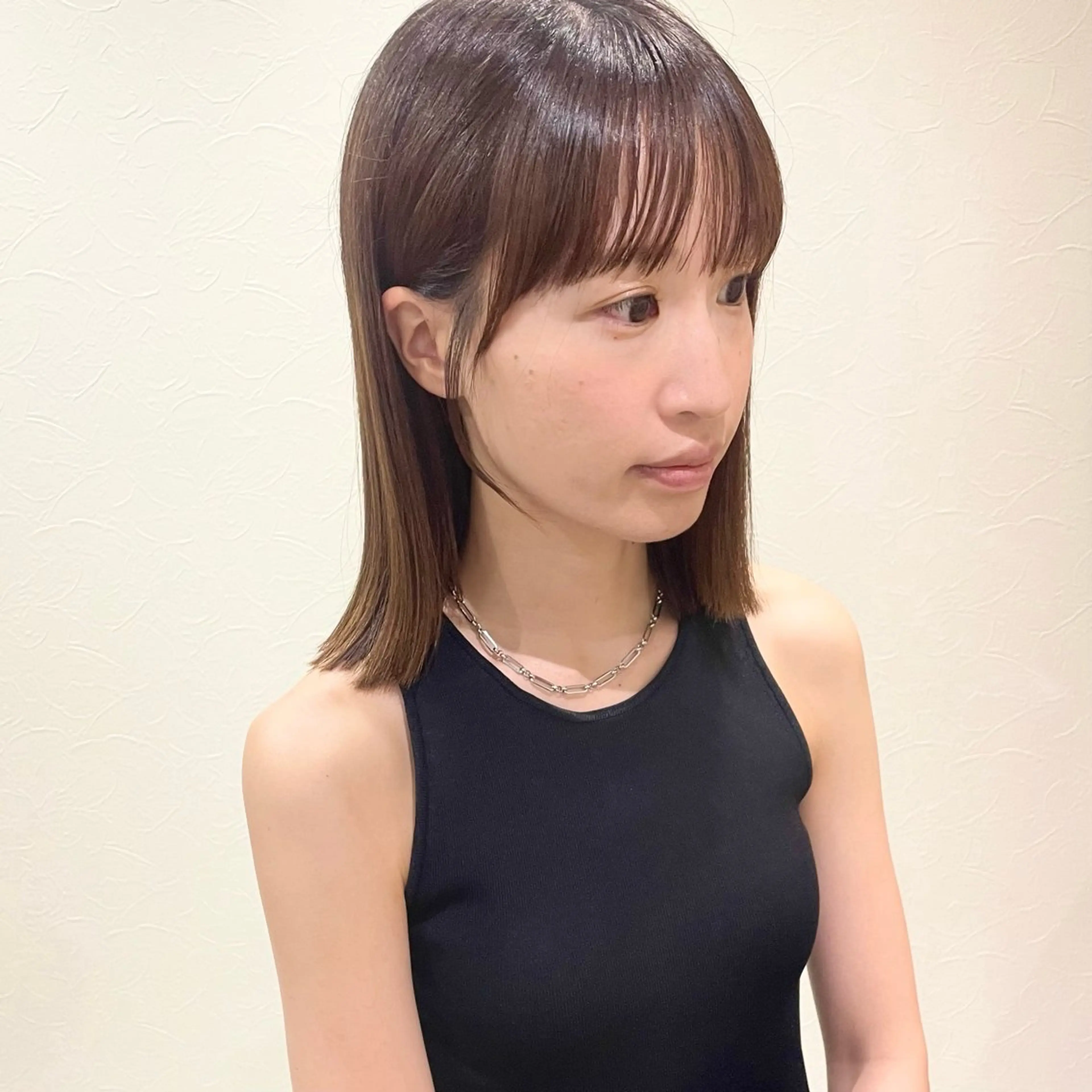 ミディアム 切りっぱなしロブ カット トリートメント 暖色カラー/ 伏見/RIONAのヘアスタイル