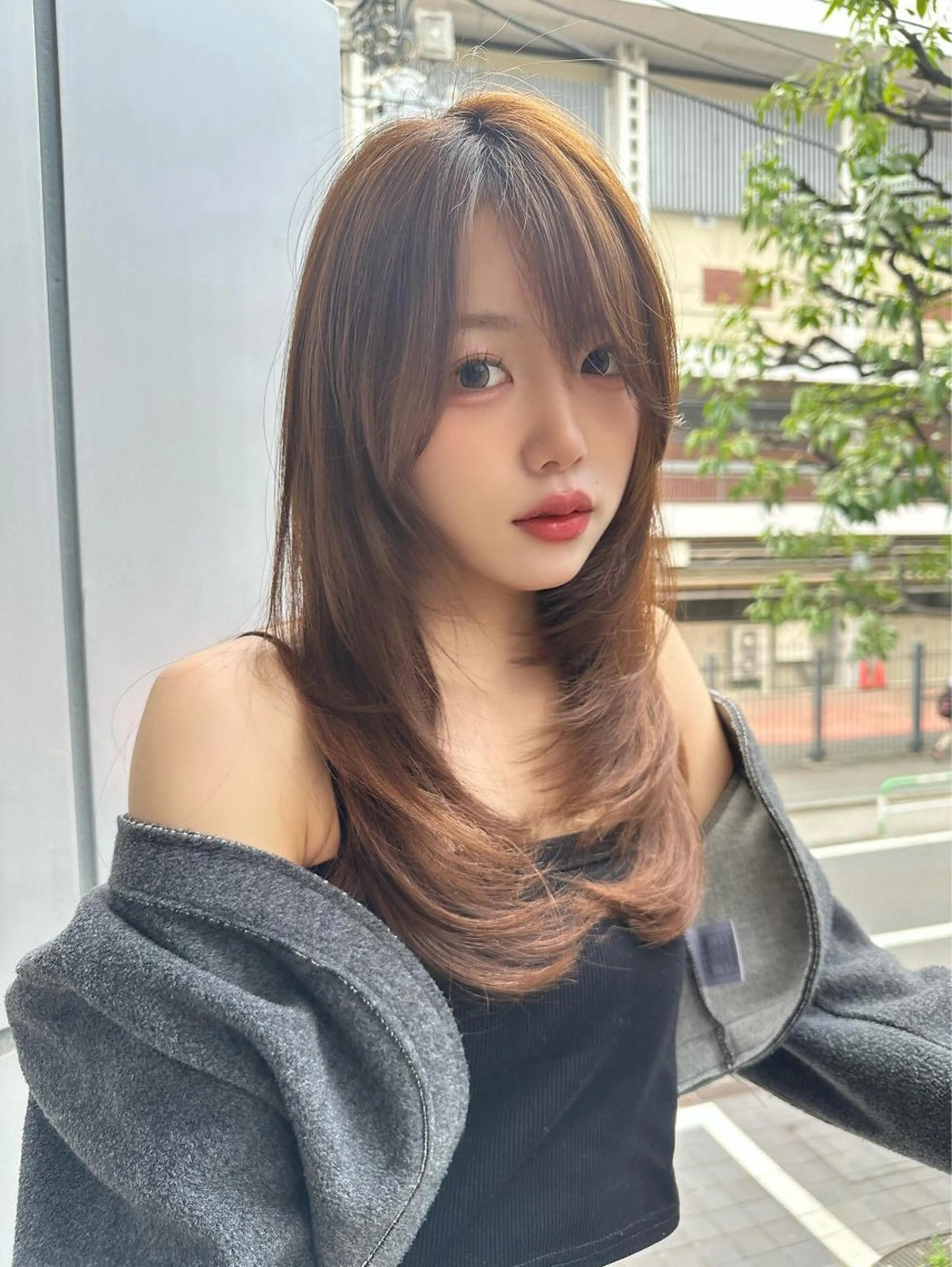 ロング カラー カット ヘアカラー トリートメント 韓国ヘア🇰🇷 透明感カラー🩶のヘアスタイル