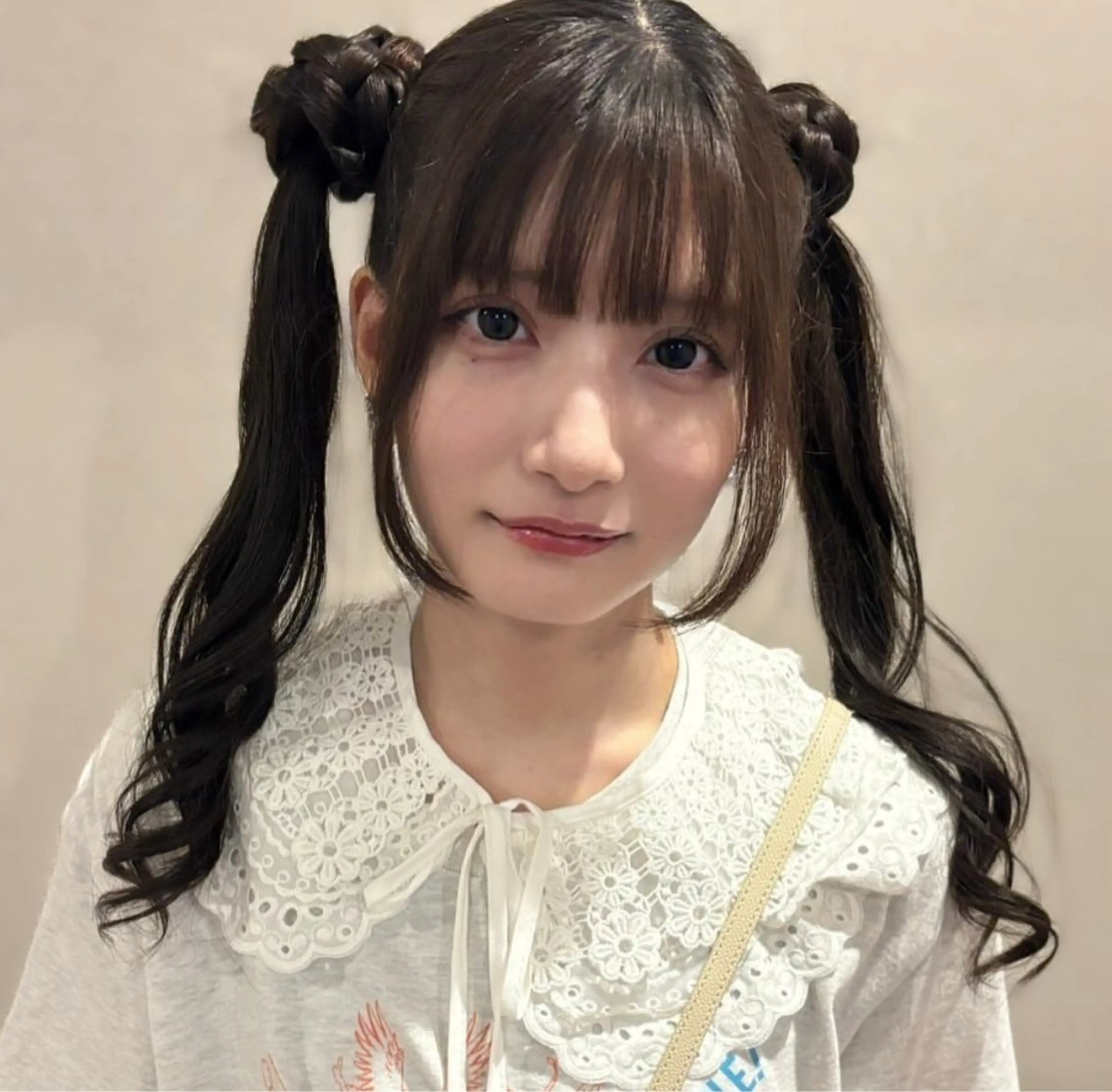 ロング 羽鳥 菜々子のヘアスタイル