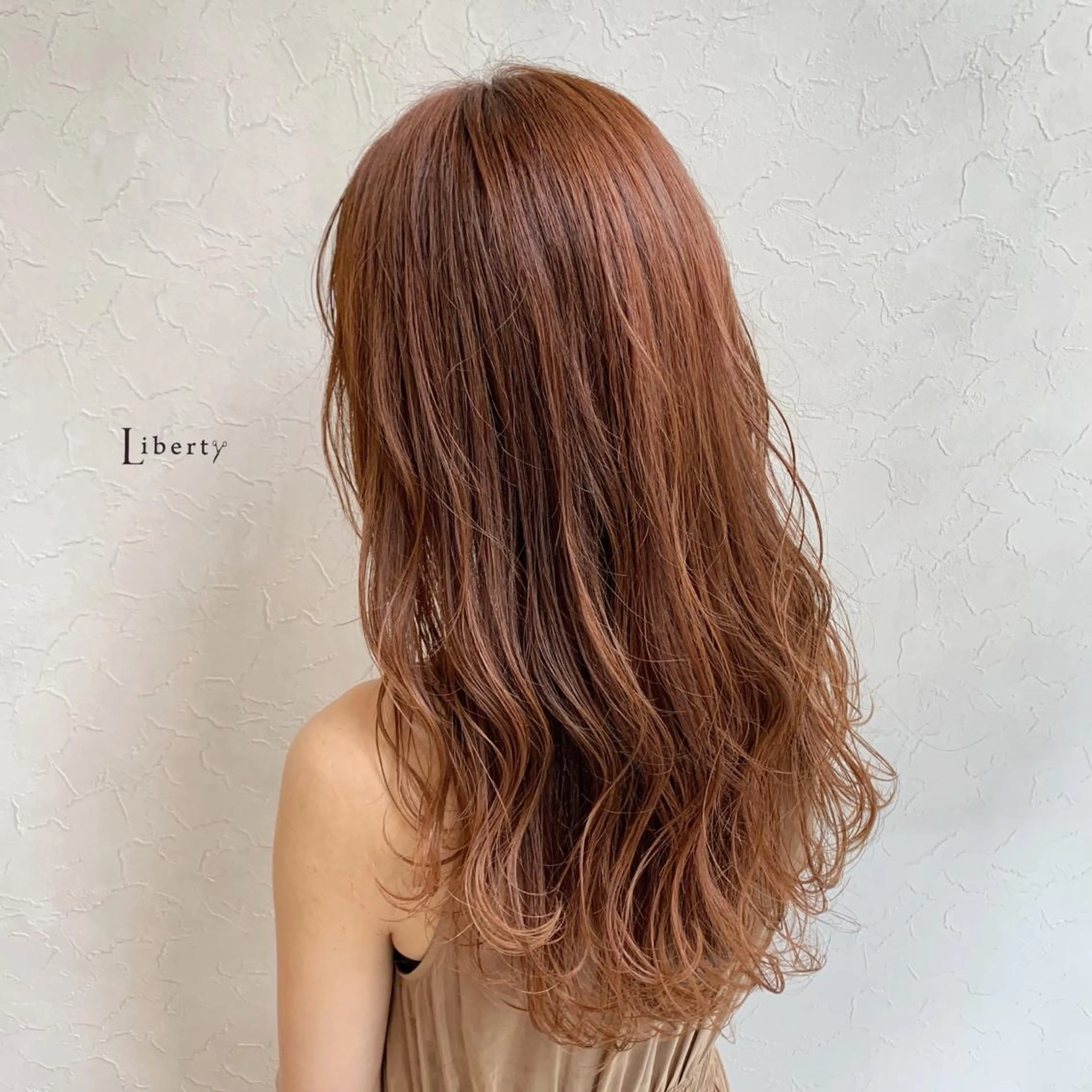 ロング カラー ベージュカラー オレンジ オレンジベージュ ヘアカラー トリートメント Liberty 店長 TAJIMAのヘアスタイル