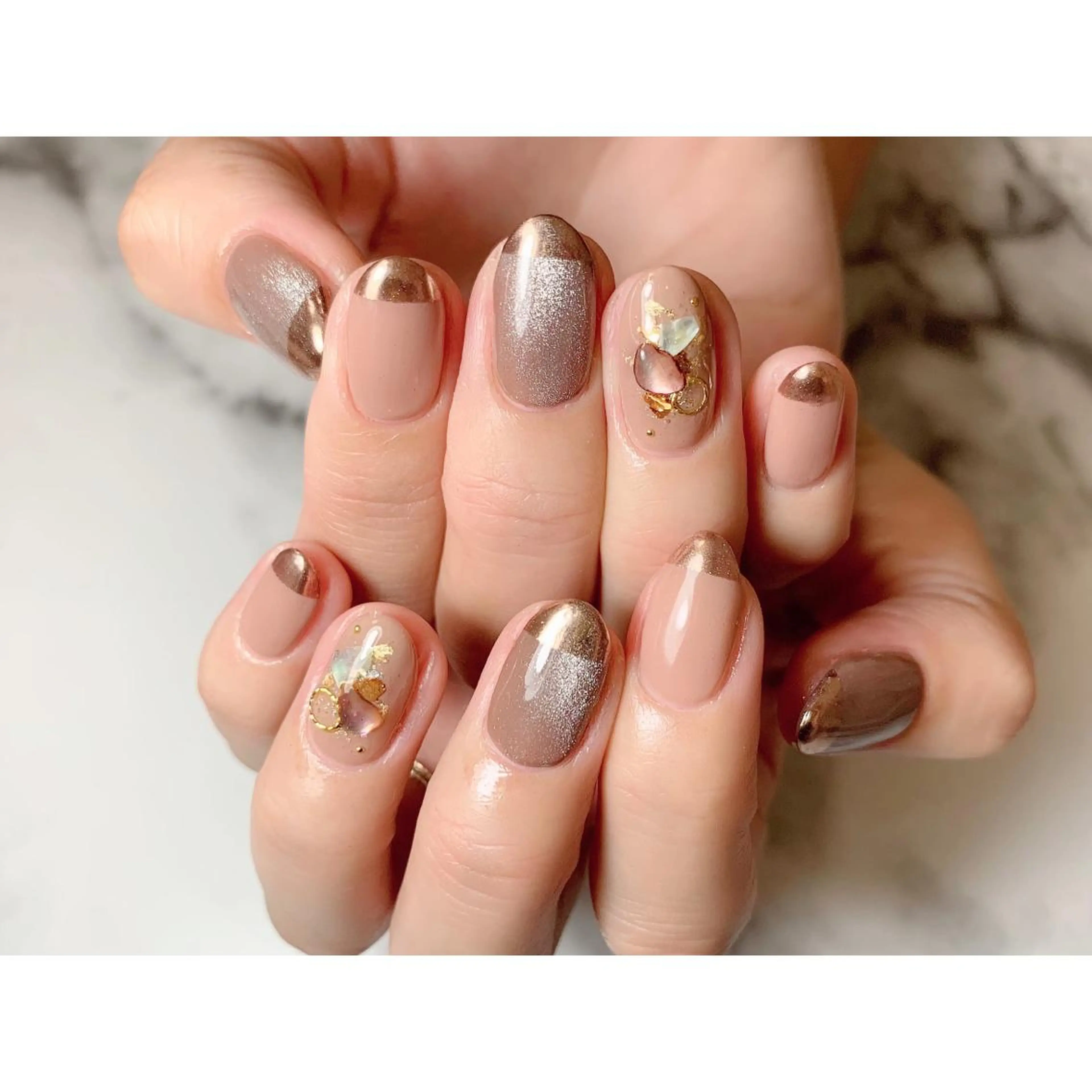 ネイル マグネットネイル ミラーネイル nailsalon maluriのネイルデザイン