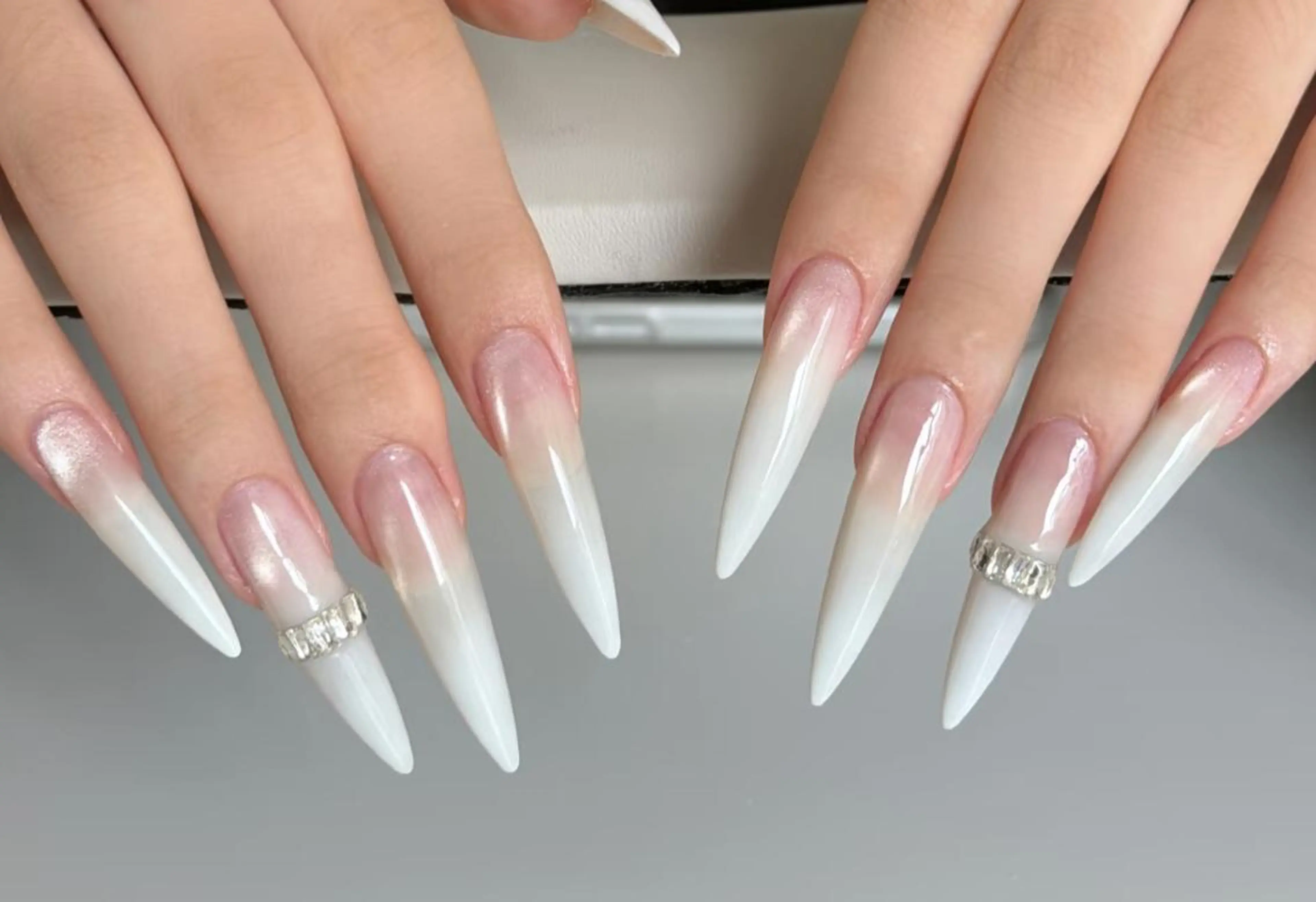 ネイル ハンドネイル 🎀 NaNa_nailのネイルデザイン