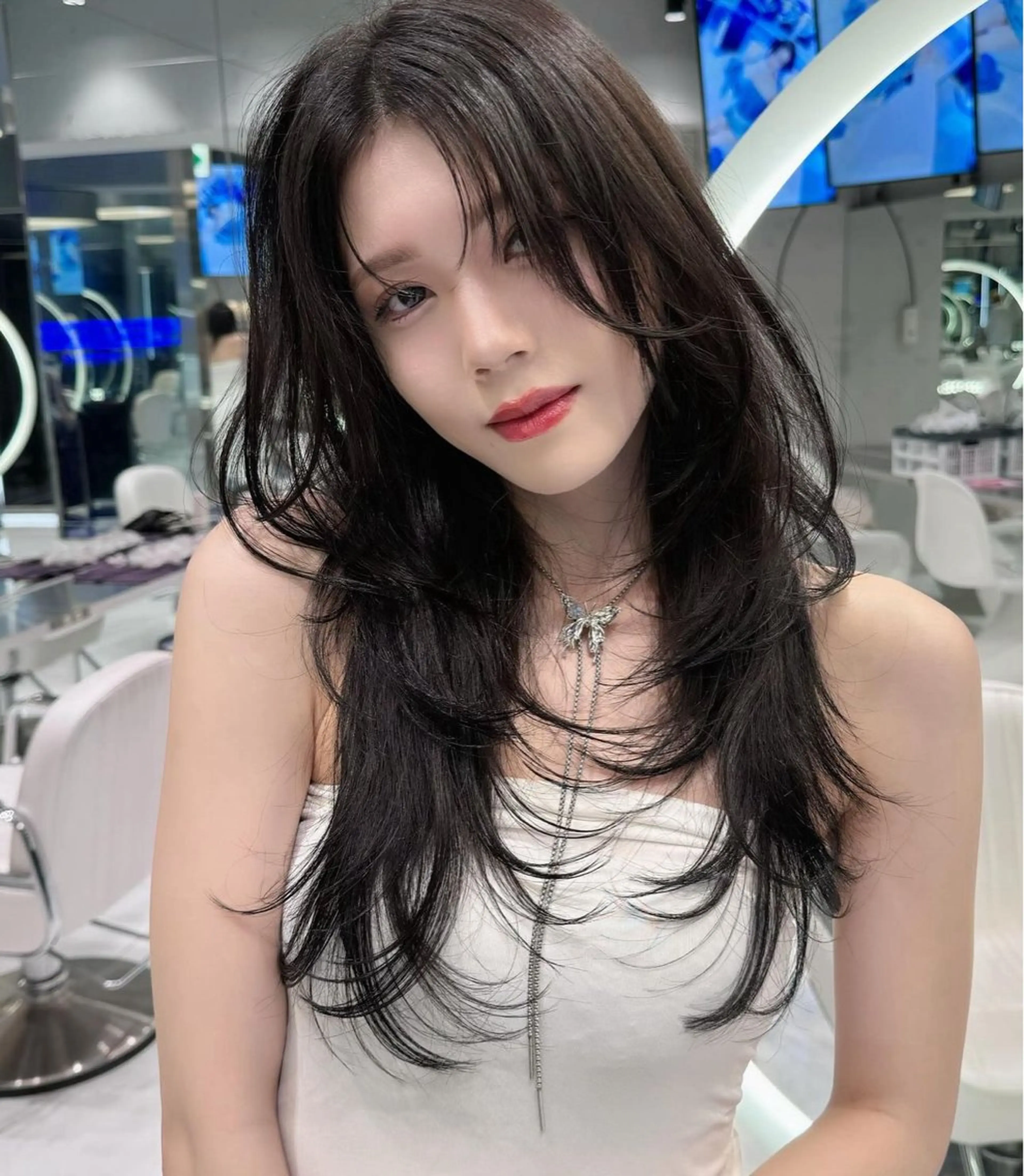 ロング カラー SALOWIN三軒茶屋店所属・🇰🇷韓国レイヤー の神様🇰🇷のヘアスタイル