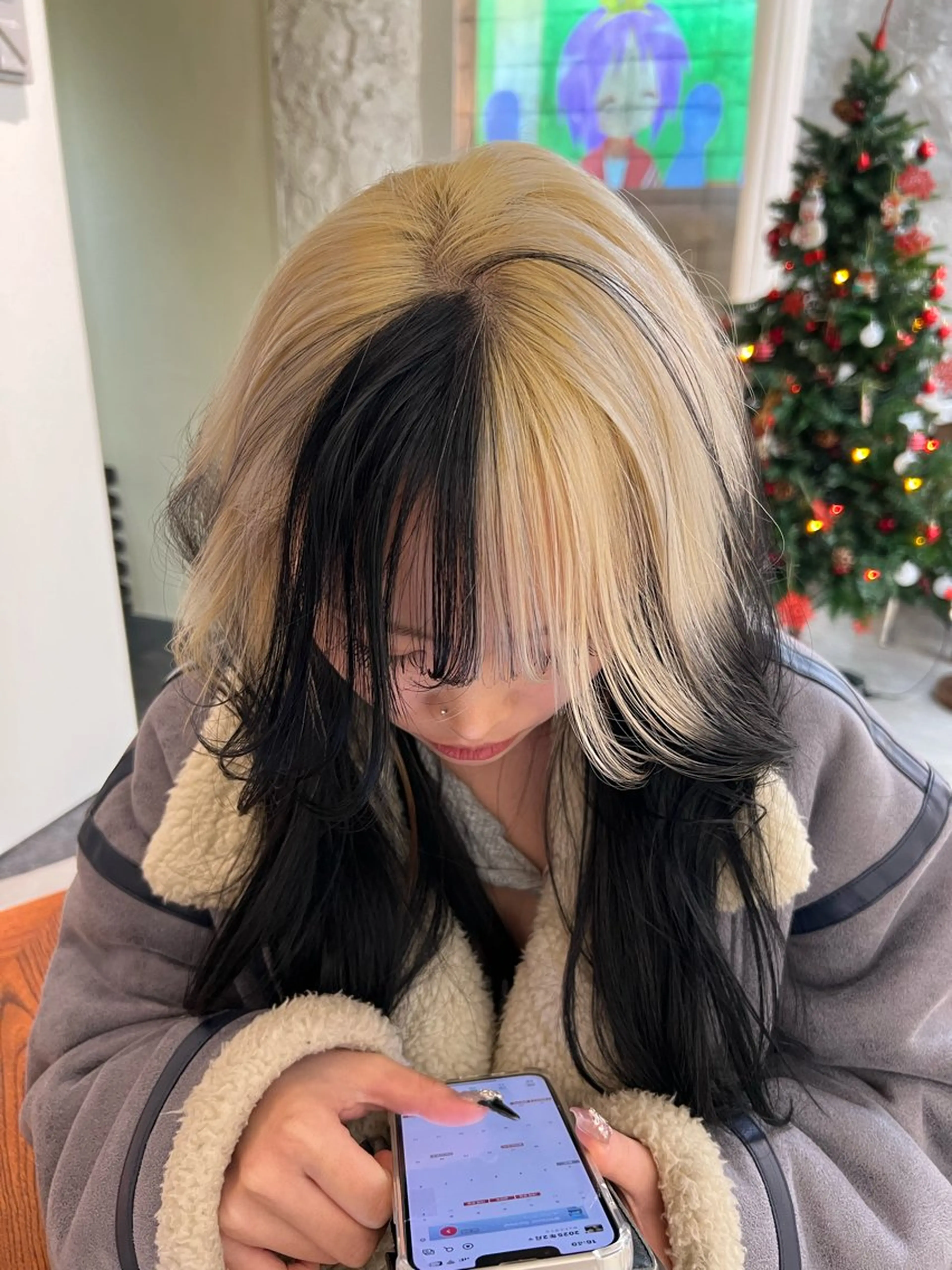 セミロング カラー カット ヘアカラー haco＋所属・圧倒的デザイン力 店長🎨RENAのヘアスタイル