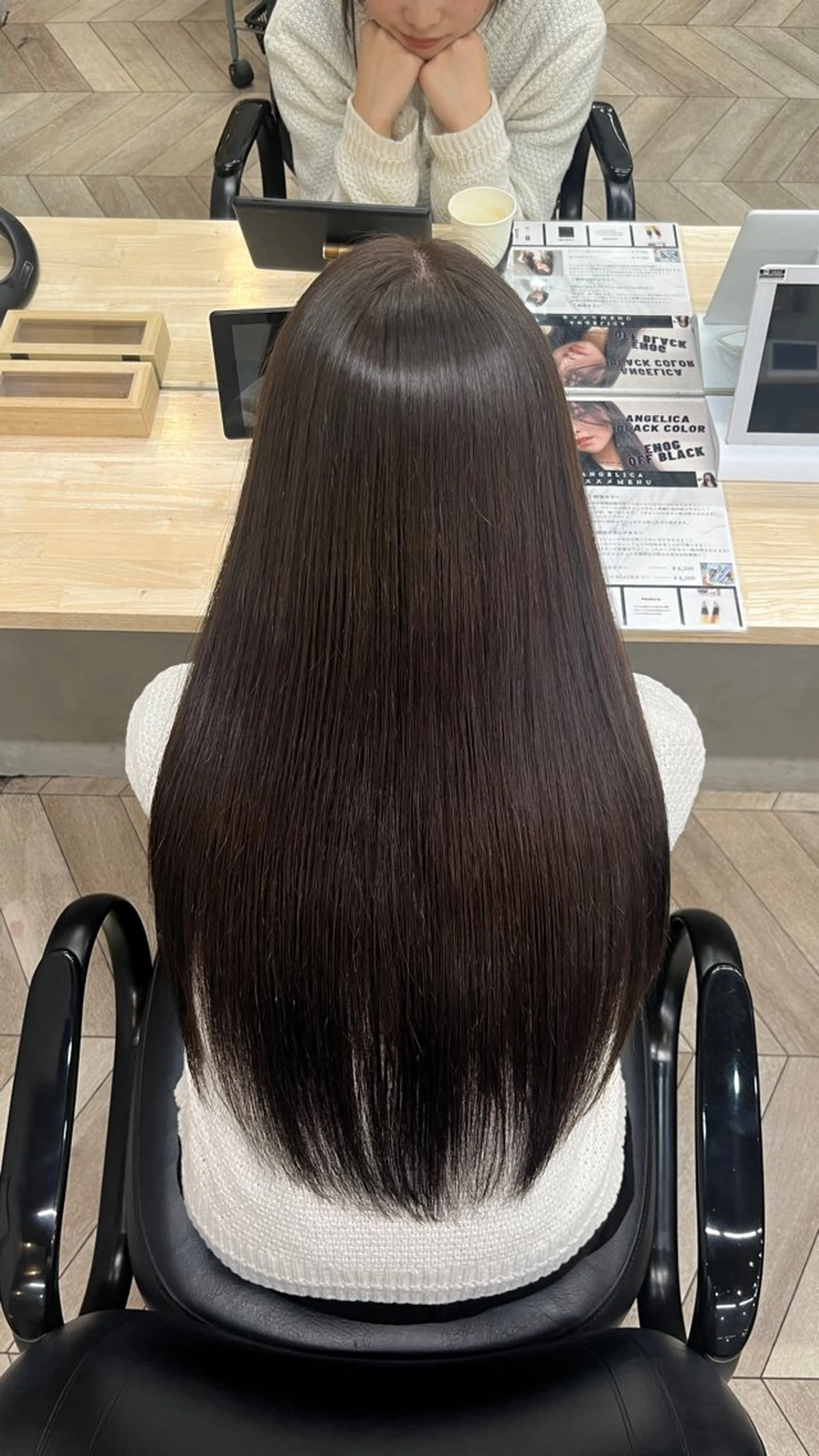 カラー ベージュカラー オリーブベージュ 田中 萌のヘアスタイル