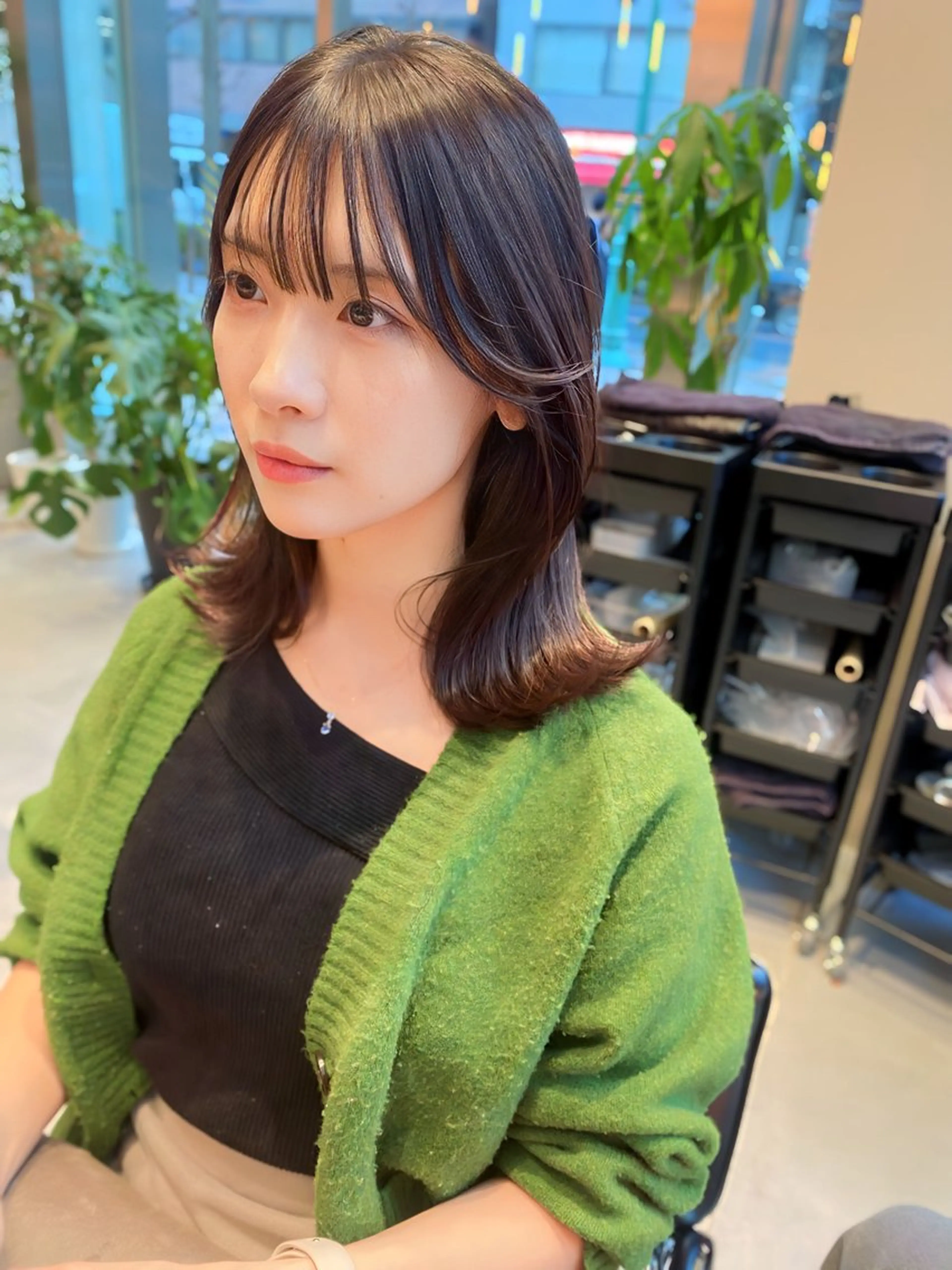 ミディアム カラー カット ヘアカラー トリートメント ヘアセット 韓国レイヤーカット 🇰🇷mireiのヘアスタイル