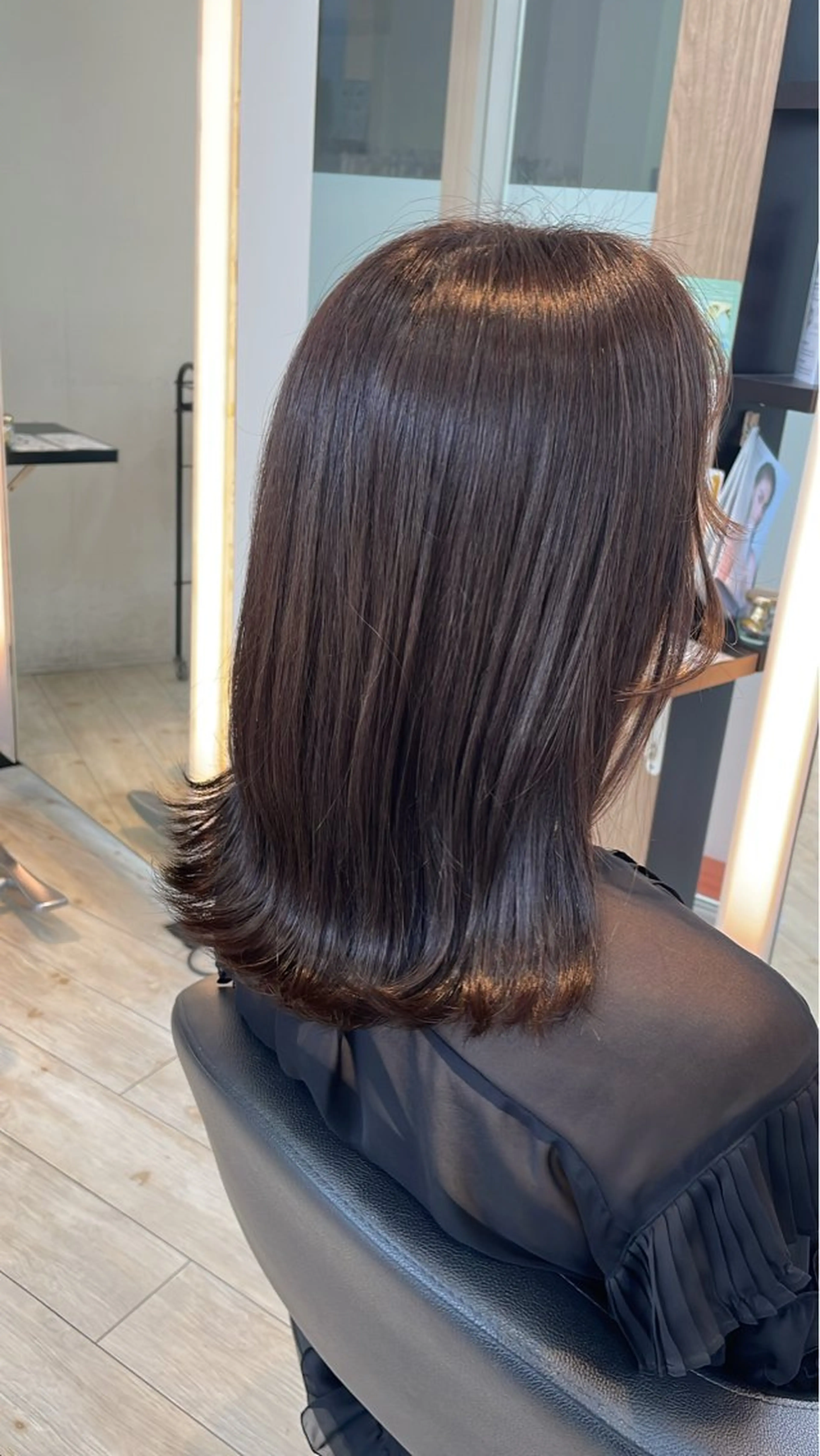 ミディアム カラー ベージュカラー ヘアカラー トリートメント ブリーチ/髪質改善/ 透明感カラー/暖色のヘアスタイル