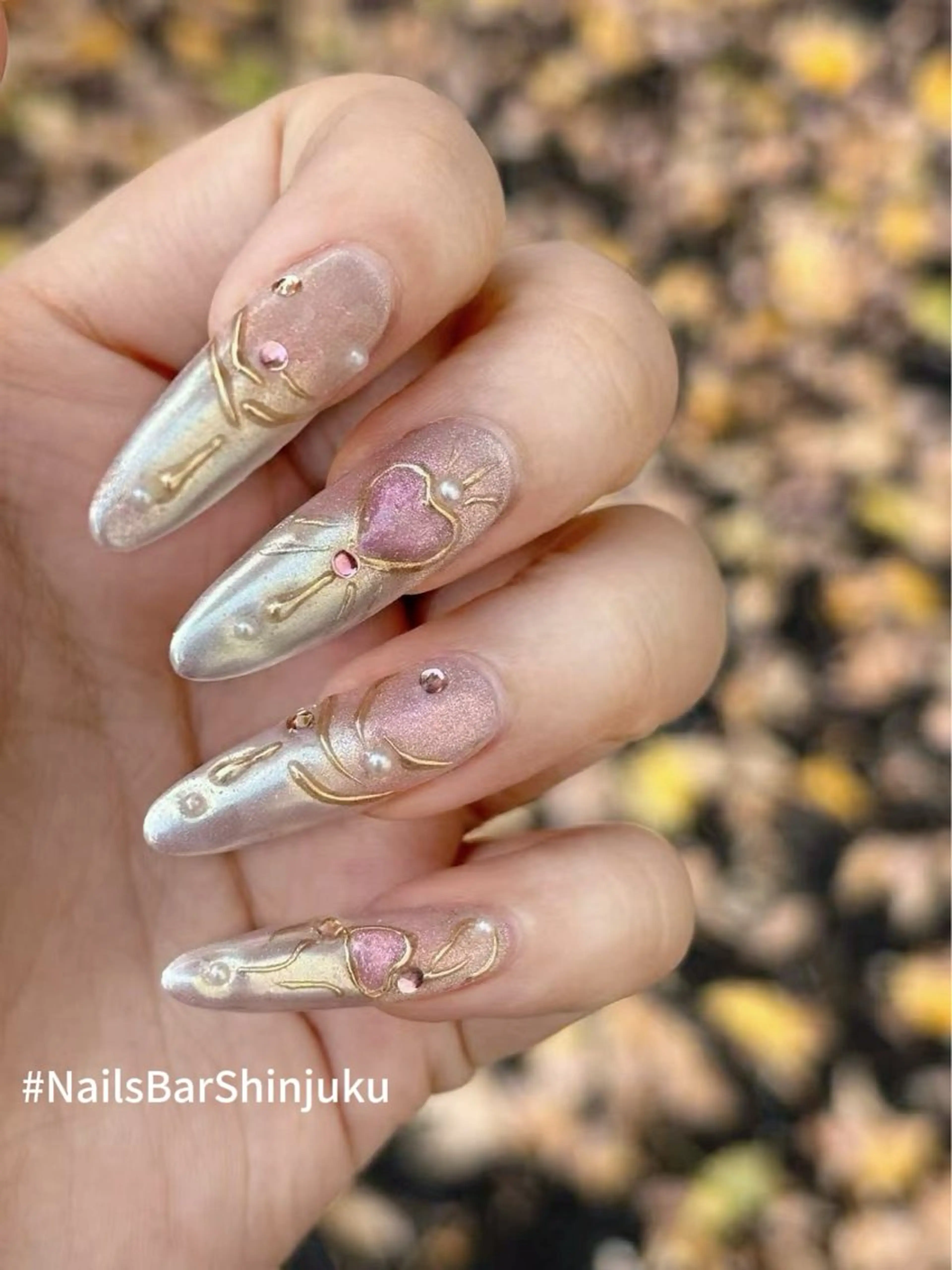 ネイル ボルドー ブラウン チークネイル ドット フットネイル NAILS BAR SHINJUKUのネイルデザイン