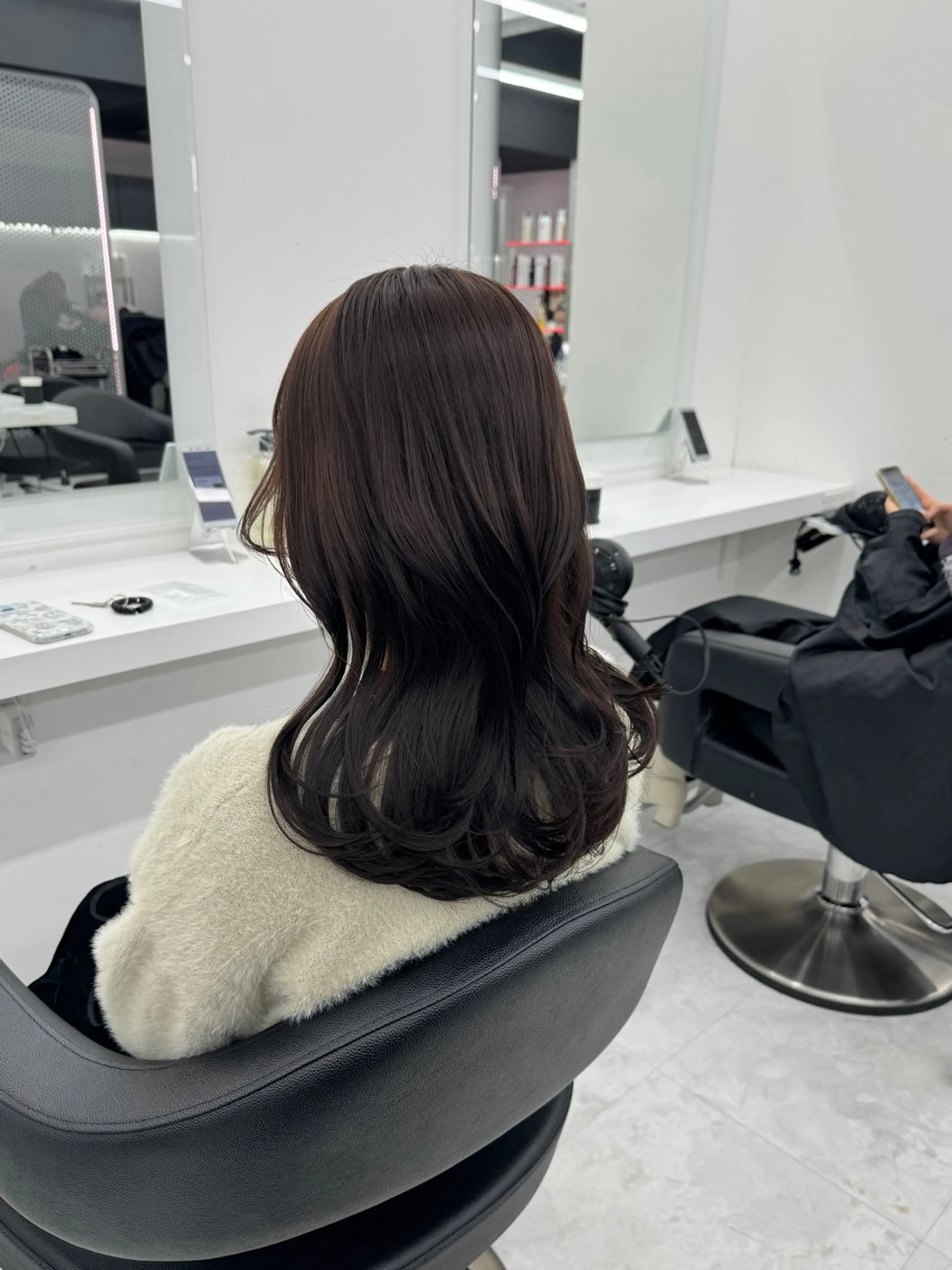 セミロング カラー カット ヘアカラー トリートメント ヘッドスパ ヘアセット 💖透明感カラー＆暗 髪専門💖Akariのヘアスタイル