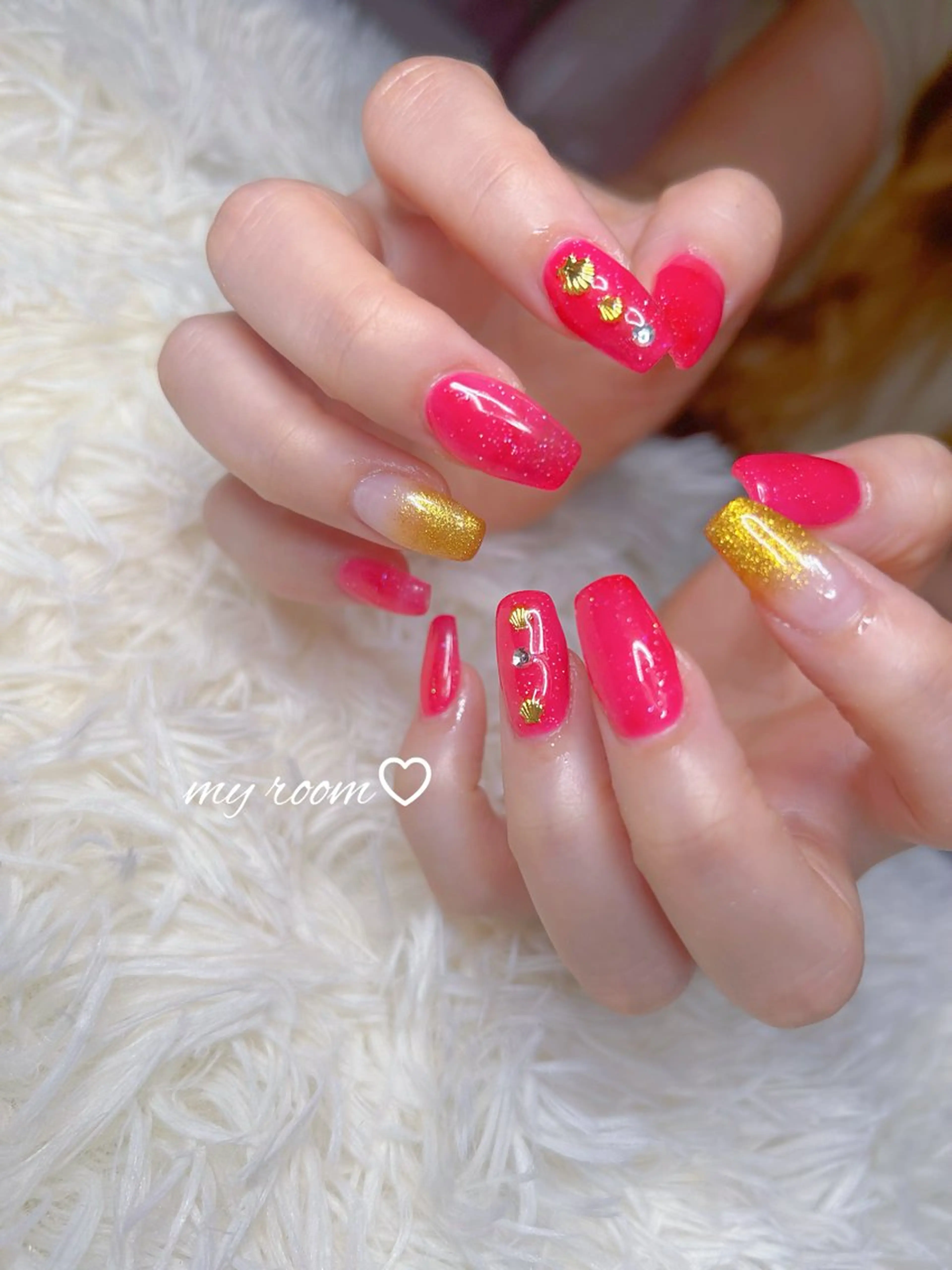 ネイル うるま市サロン Yuko Izawaのネイルデザイン