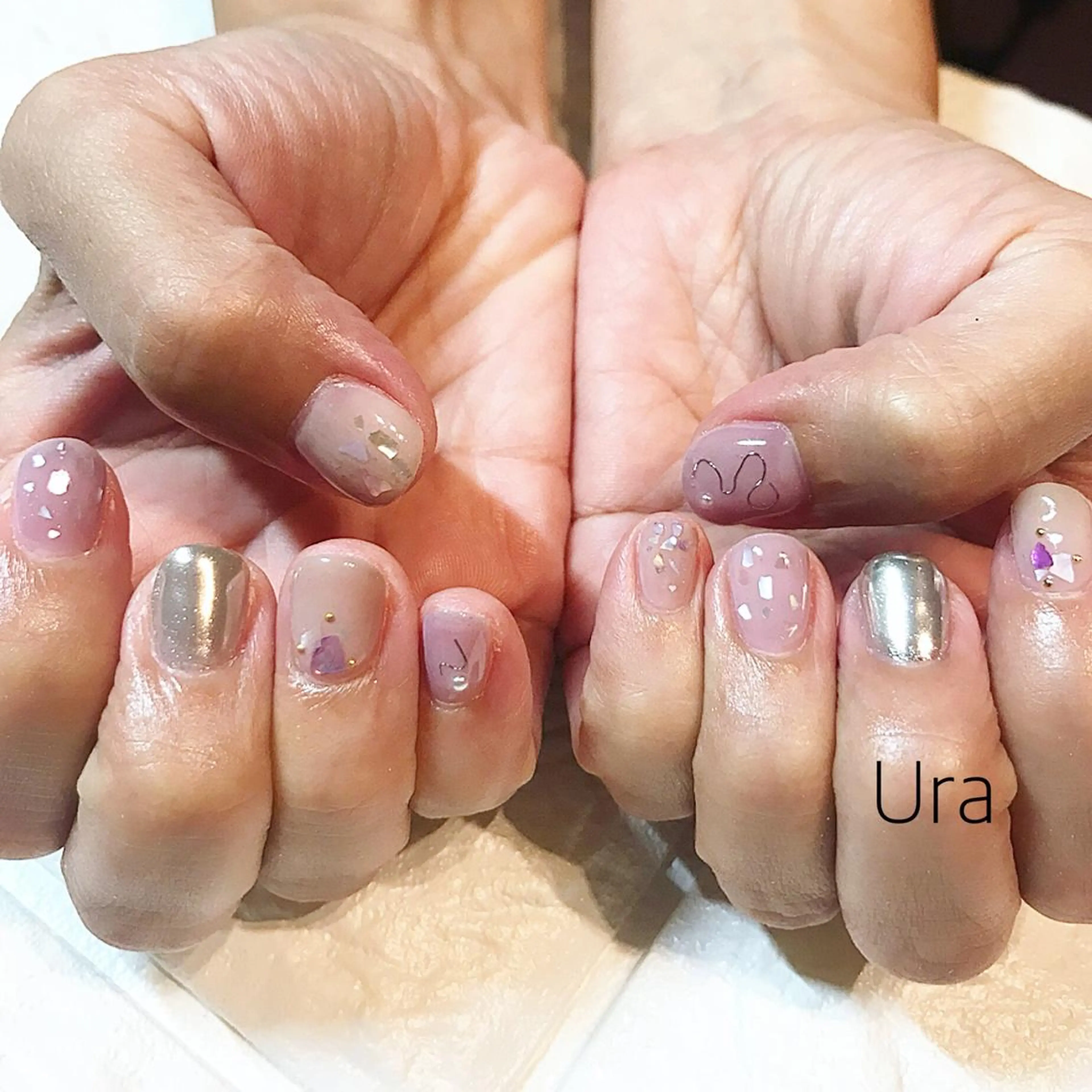 ネイル UrakoNail 《nail》のネイルデザイン