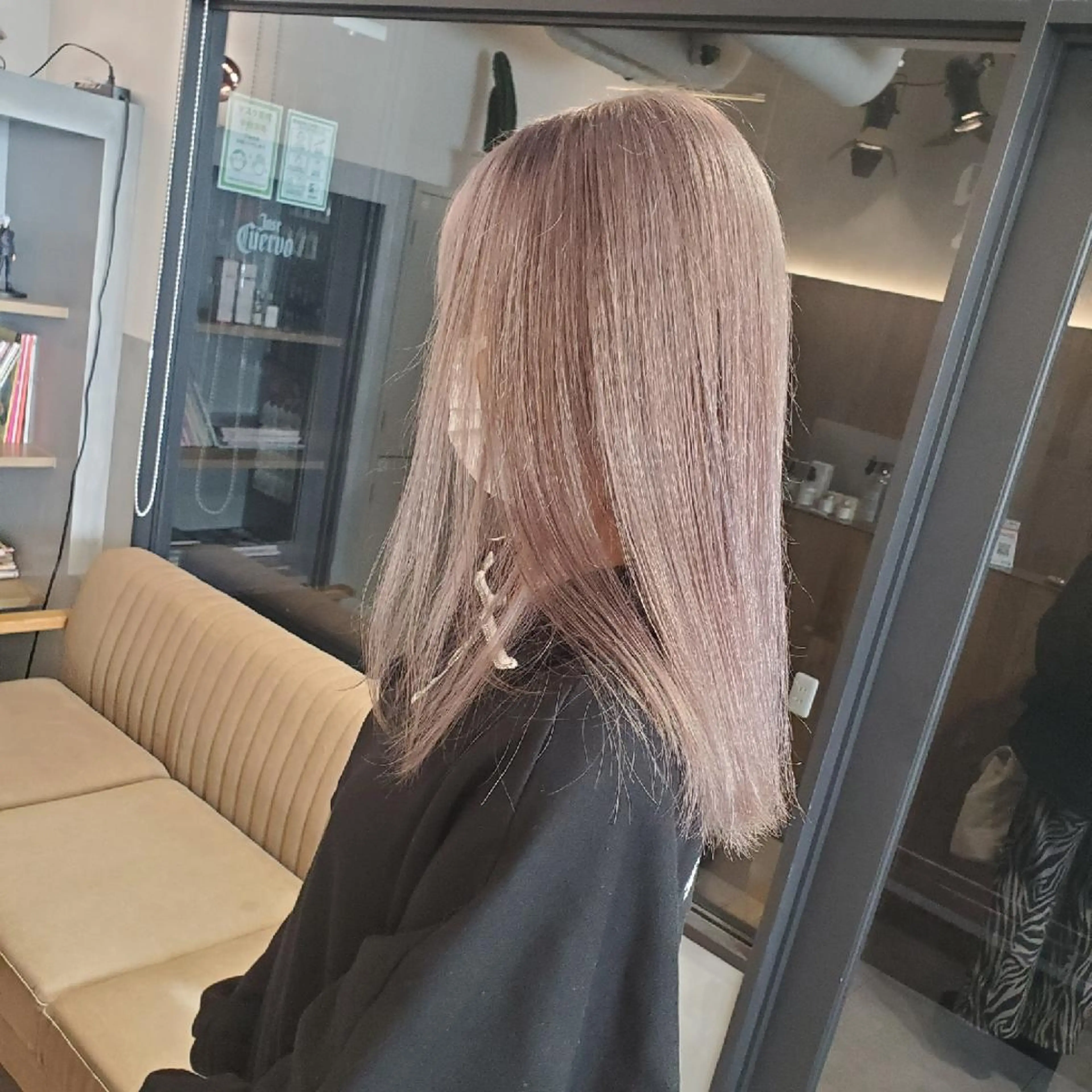 セミロング カット ヘアカラー トリートメント ✨本日空きあります✨ 遠田コウヘイ🌟のヘアスタイル