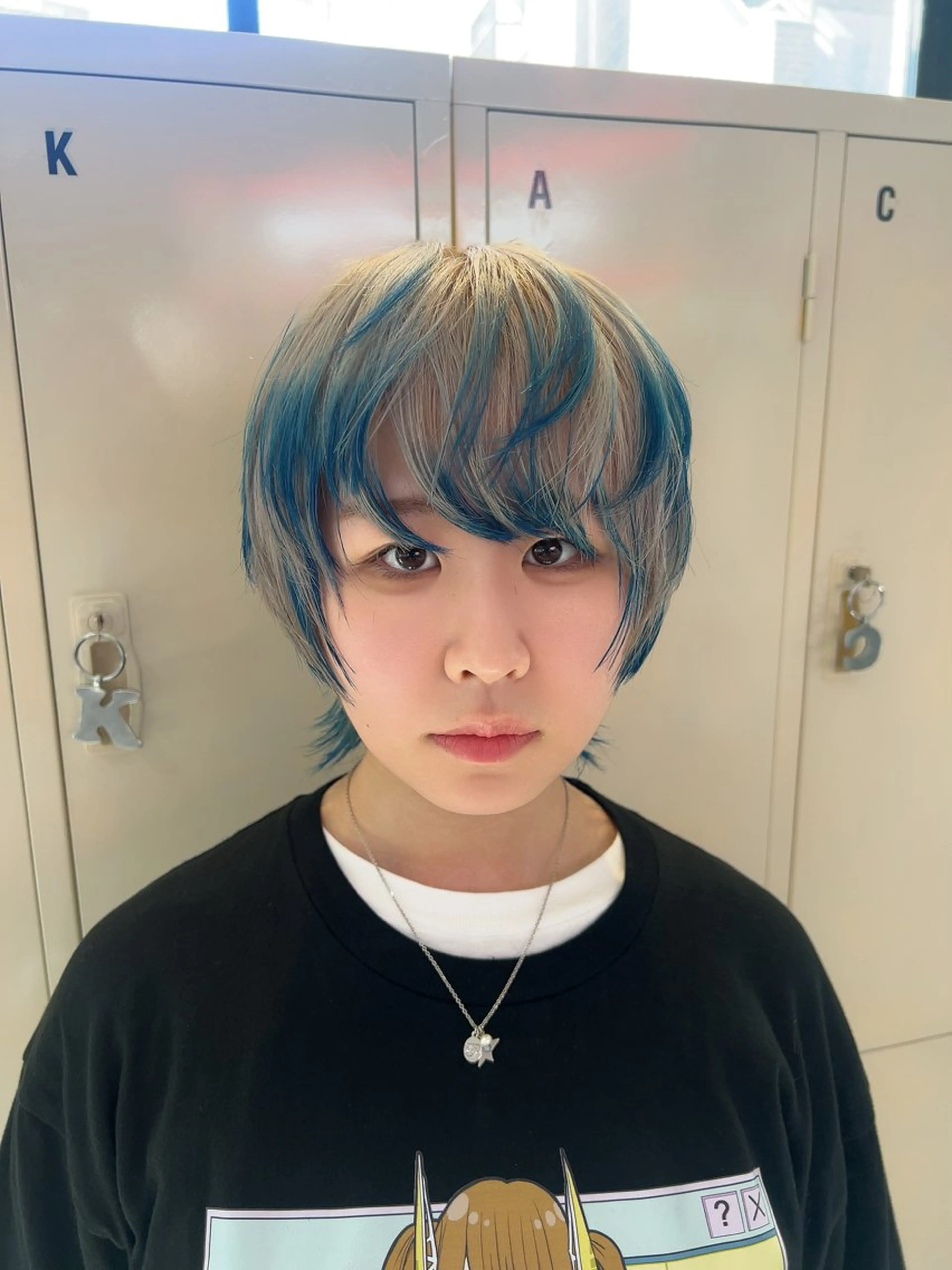 ミディアム カット ヘアカラー 💥ウルフカット デザインあんな💥のヘアスタイル