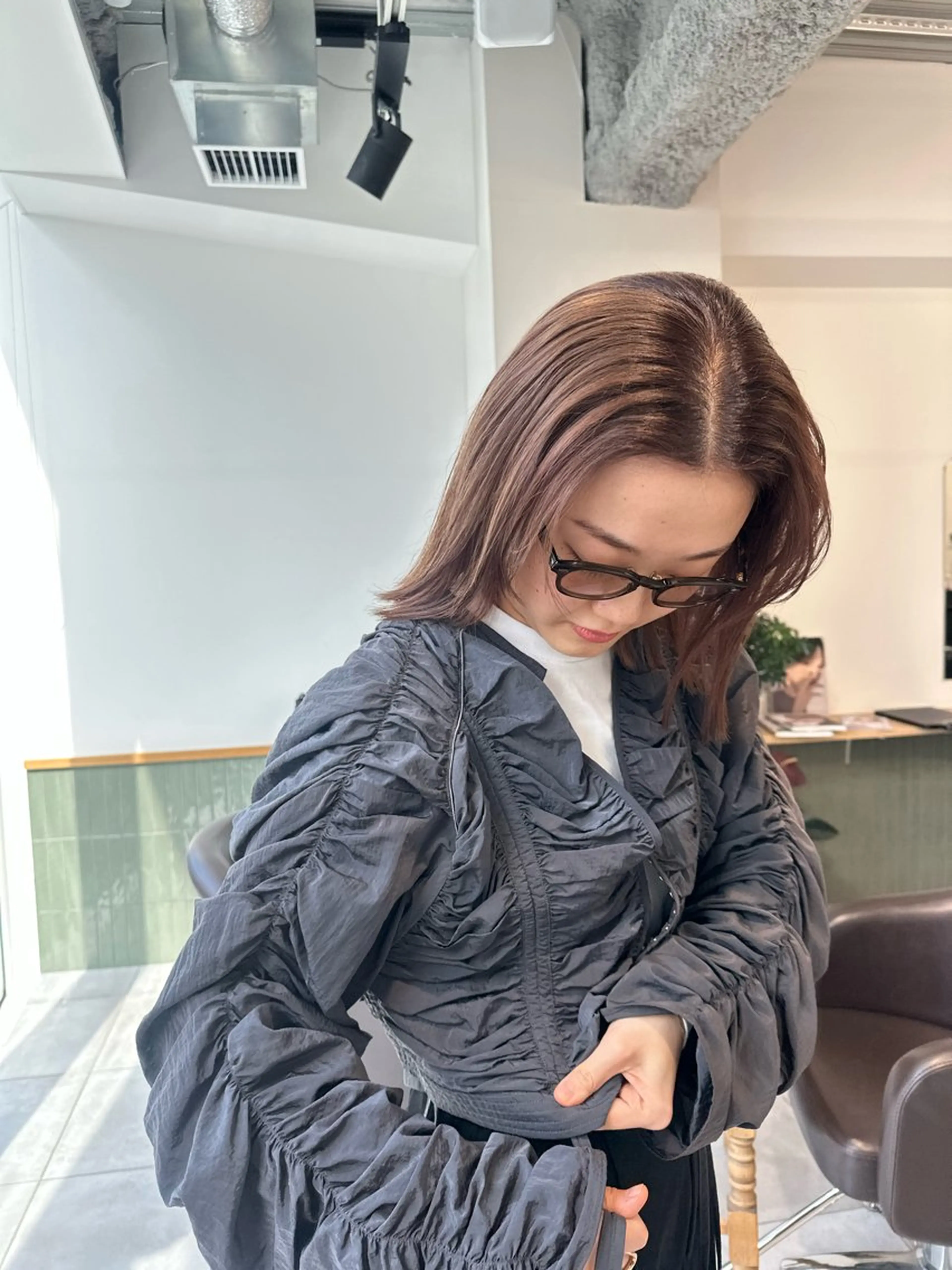 ミディアム カラー キッズ カット ヘアカラー トリートメント オトナヘア🌿 harukaのヘアスタイル