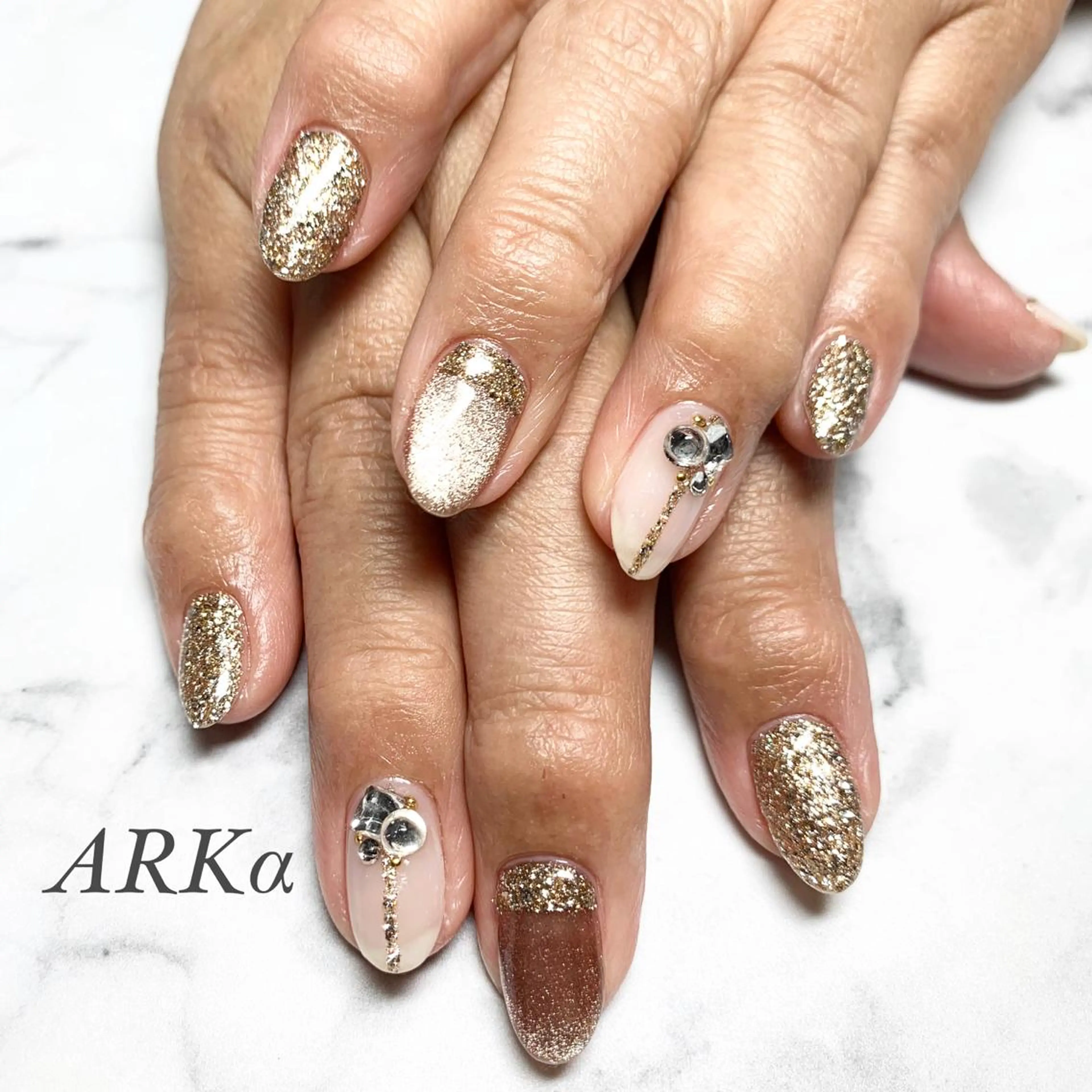 ネイル マグネットネイル ハンドネイル Nailsalon ARKαのネイルデザイン