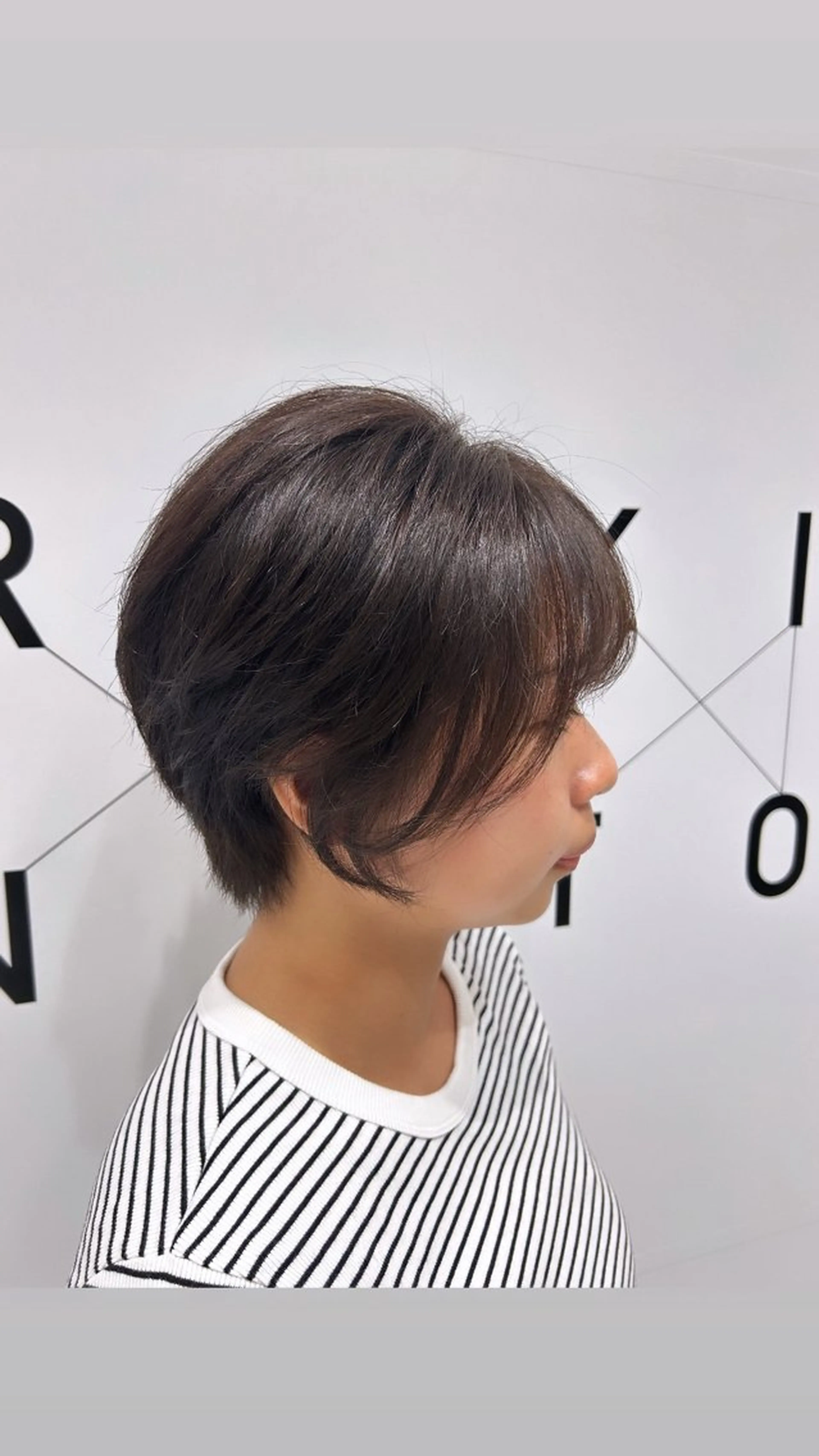 ショート カラー グレージュ カーキグレージュ ヘアカラー 近藤 ちかのヘアスタイル
