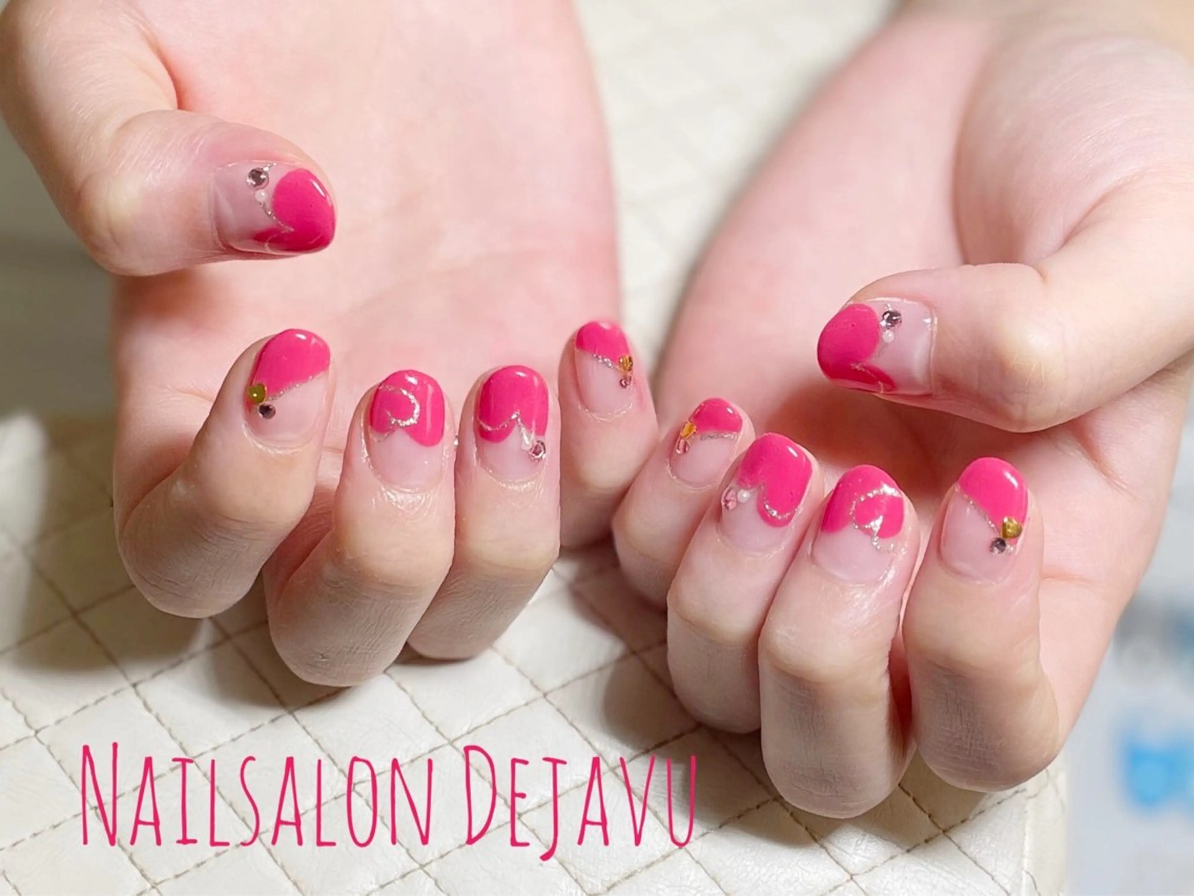 ネイル フレンチネイル ハート ハンドネイル Nailsalon Dejavu Yokosuka所属・Nailsalon Dejavuのネイルデザイン