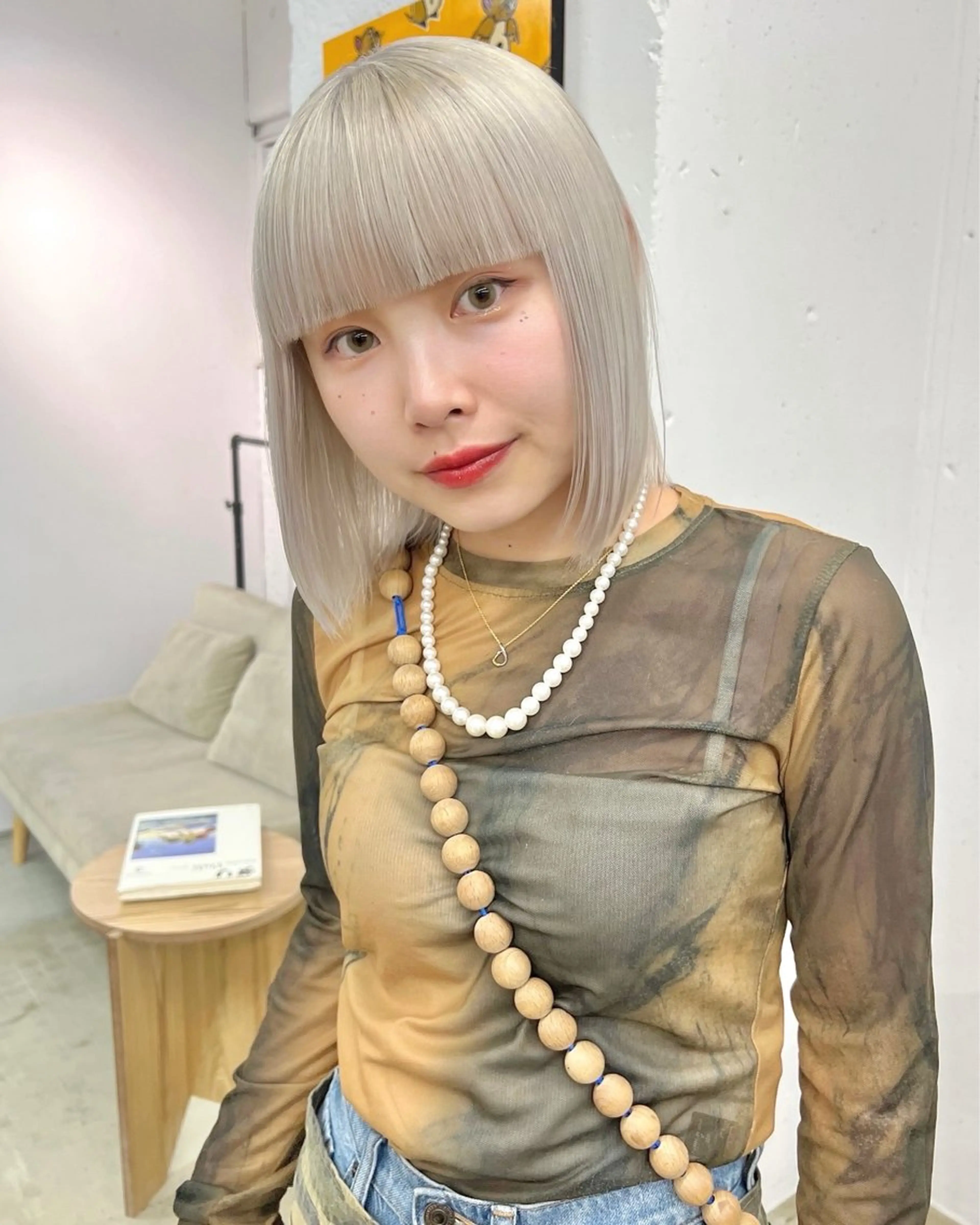 ミディアム カラー ブリーチ ブロンド ケアブリーチ デザインカラー ハイトーンカラー MONIQA原宿所属・24時間受付🌈ブリ ーチ特化RYUTOのヘアスタイル