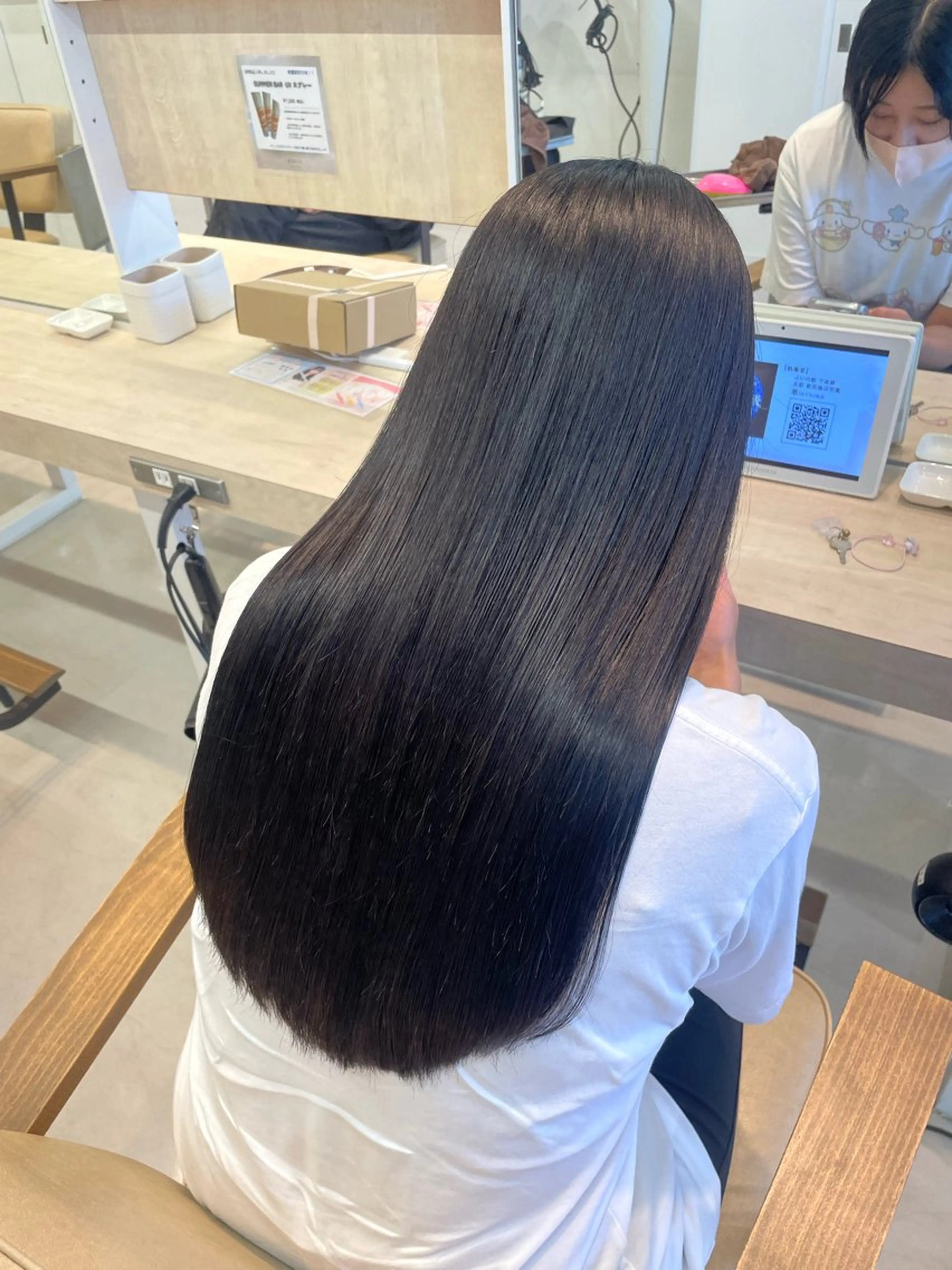 人気Ｎｏ.1🌟5名様限定‼️透明感たっぷりcolor🍬＋メルティートリートメントの写真