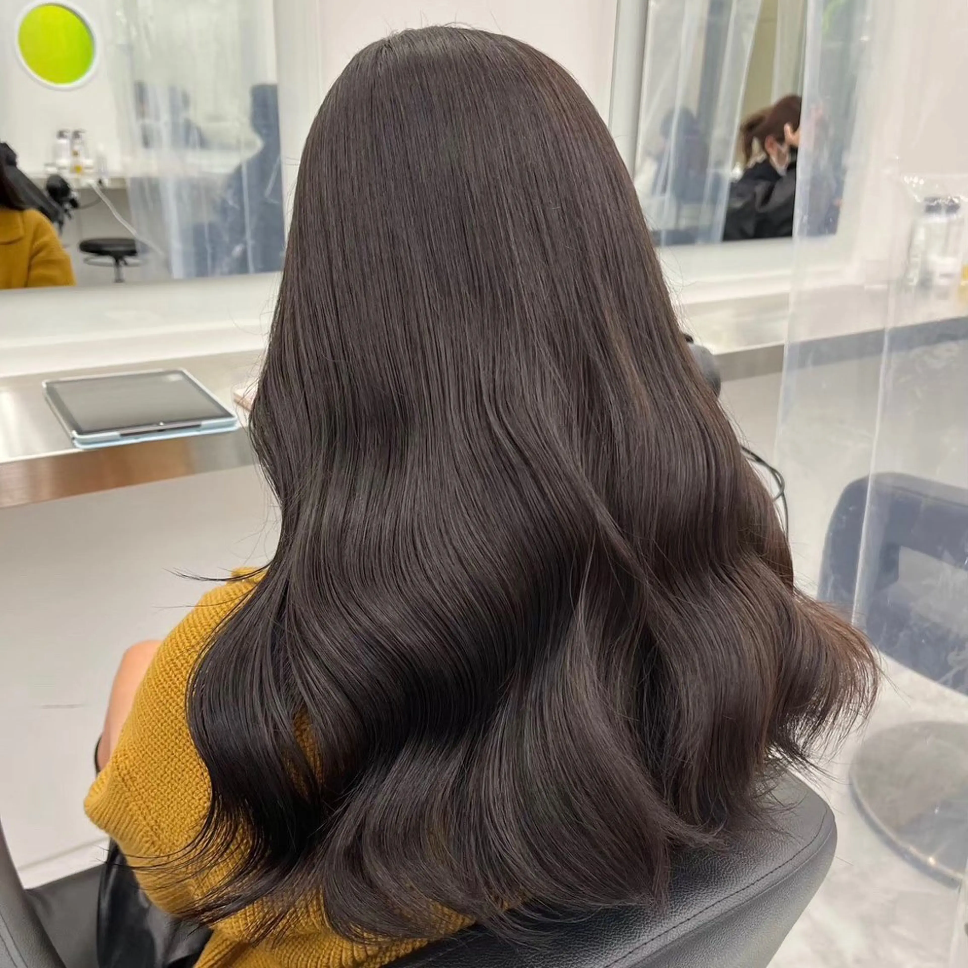 セミロング カラー ヘアアレンジ カット ヘアカラー トリートメント ヘッドスパ ヘアセット 透明感ラベンダー💗 SHOのヘアスタイル