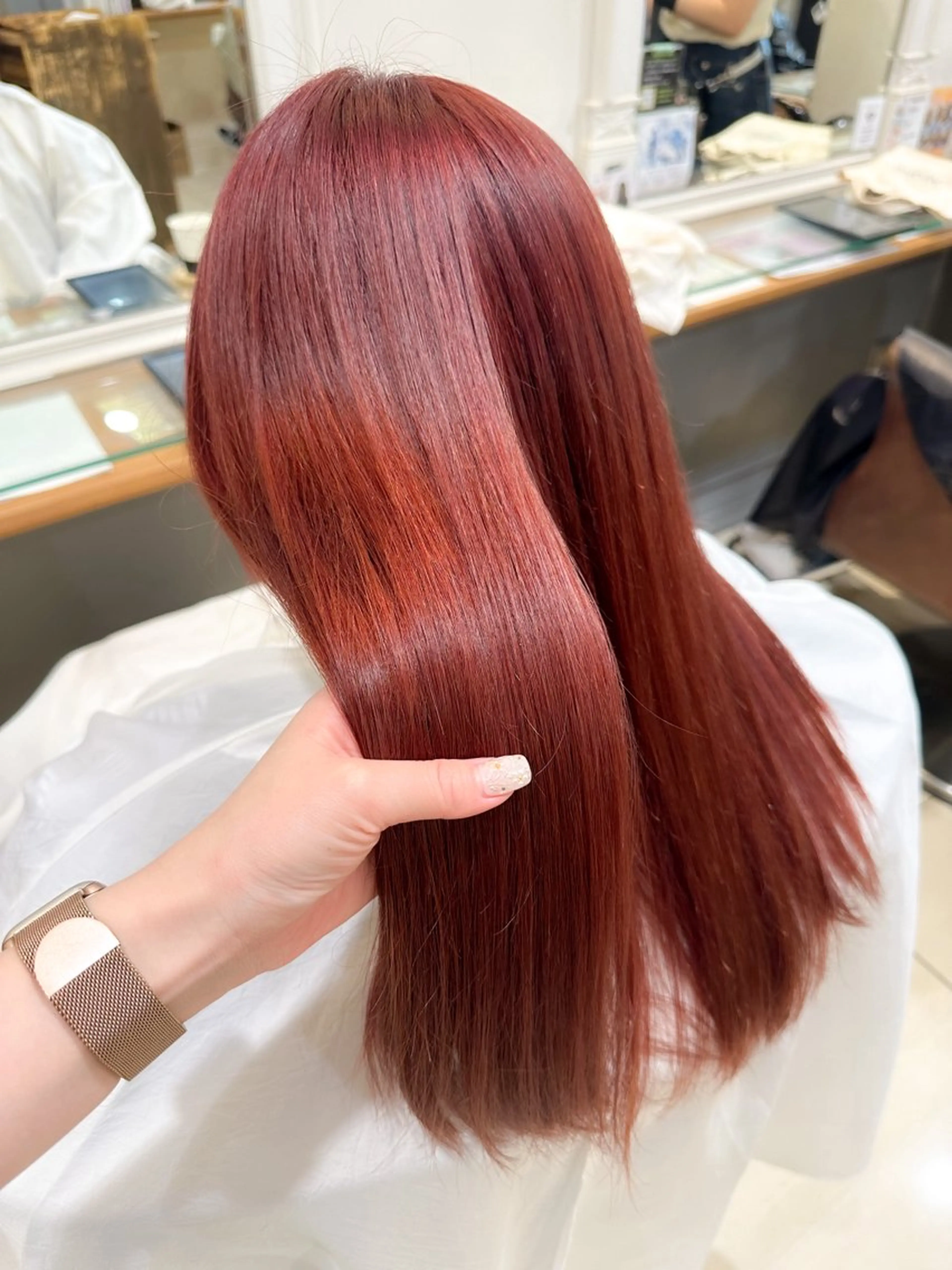 ロング カラー ダブルカラー レッドカラー ヘアカラー ✨カラー支持No.1 🧸ワキ カナコ🧸のヘアスタイル