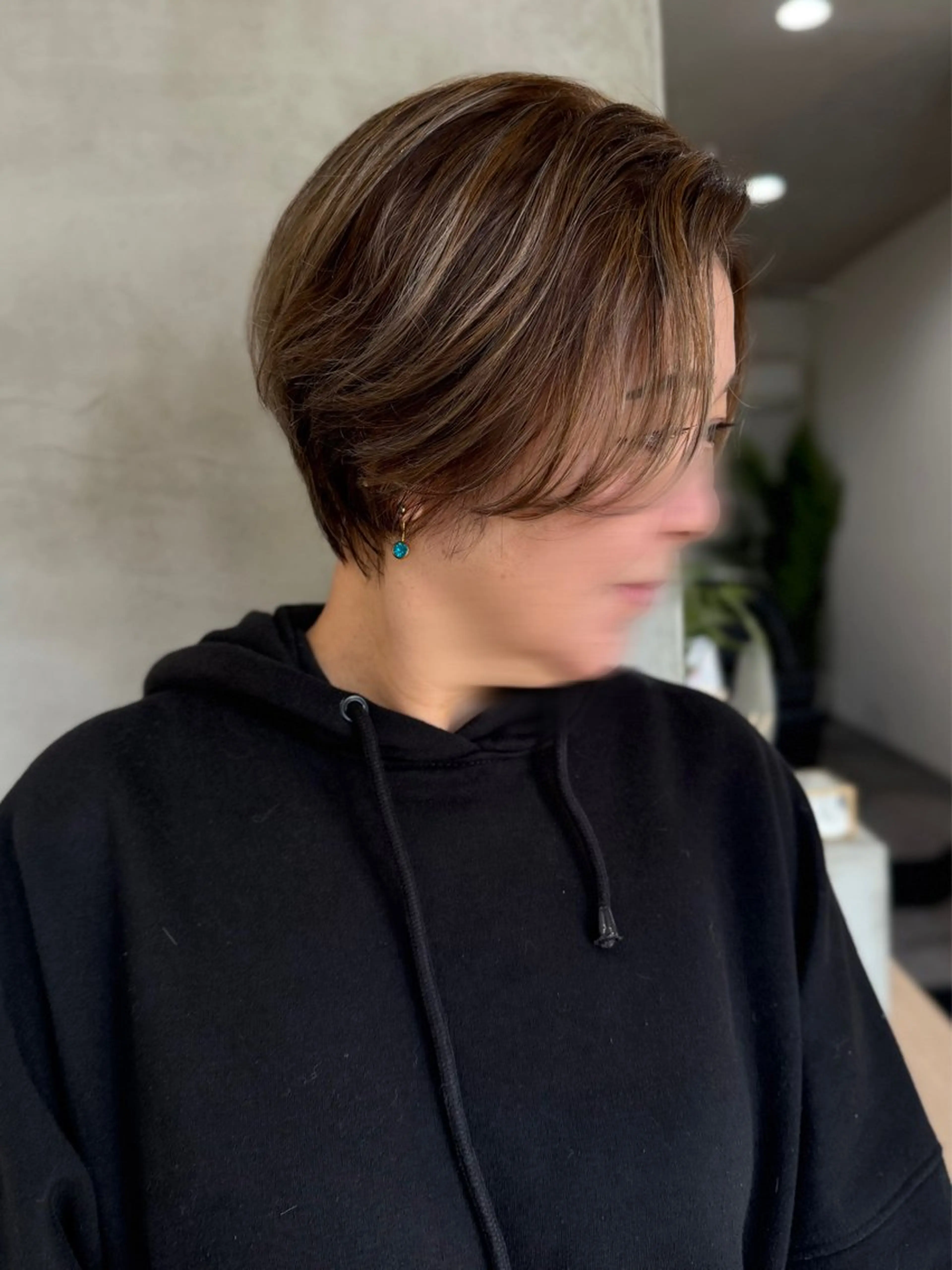 ショート 丸みショート ハイライト ショートヘア カット ヘアカラー トリートメント 88 hair design所属・🫧ハルカ🫧 韓国レイヤーのヘアスタイル