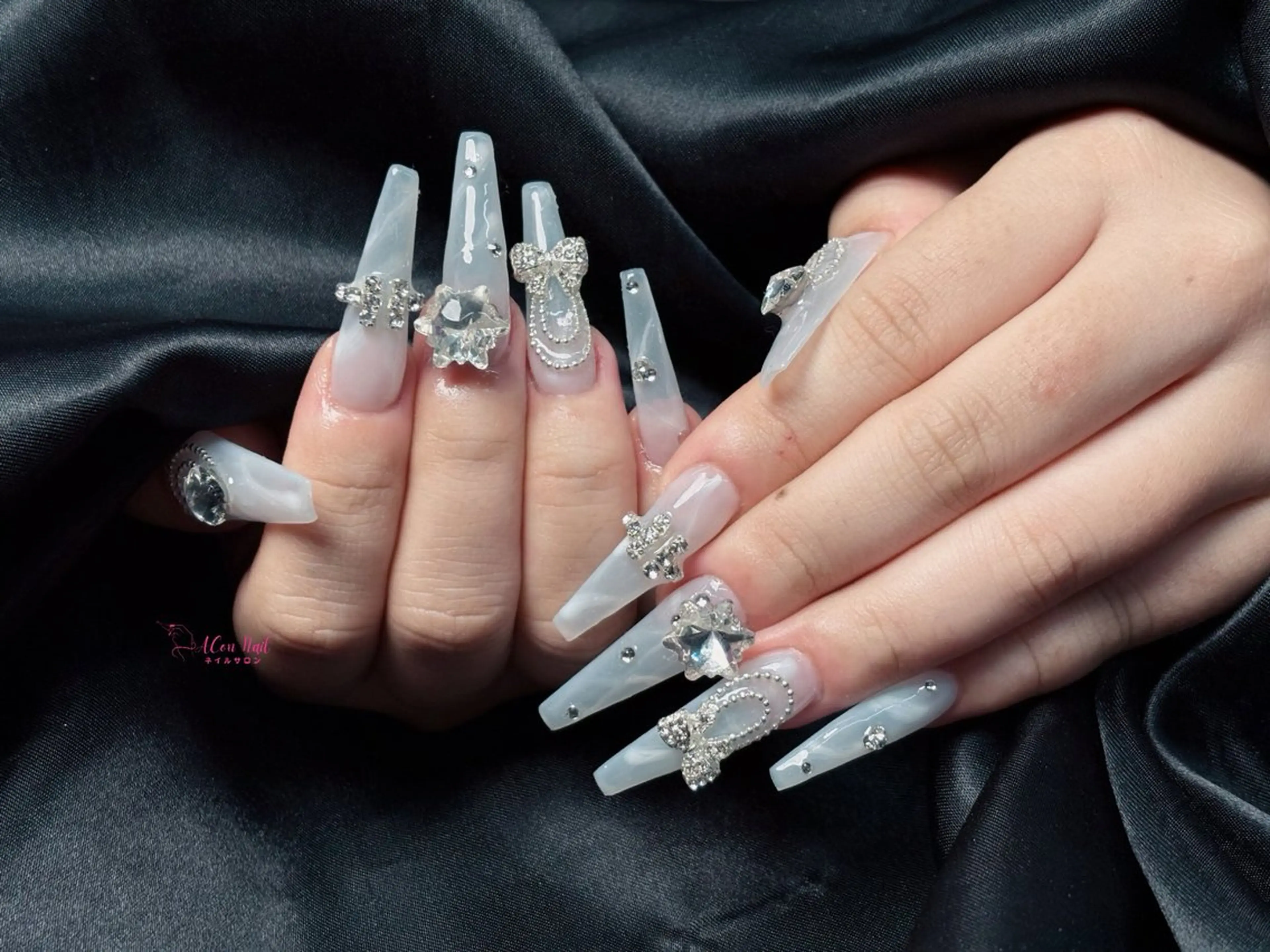 ネイル 桜ネイル 長さ出し フラワーネイル フレンチネイル ジェルネイル ハンドネイル AConNailSalon所属・ACon NailSalonのネイルデザイン