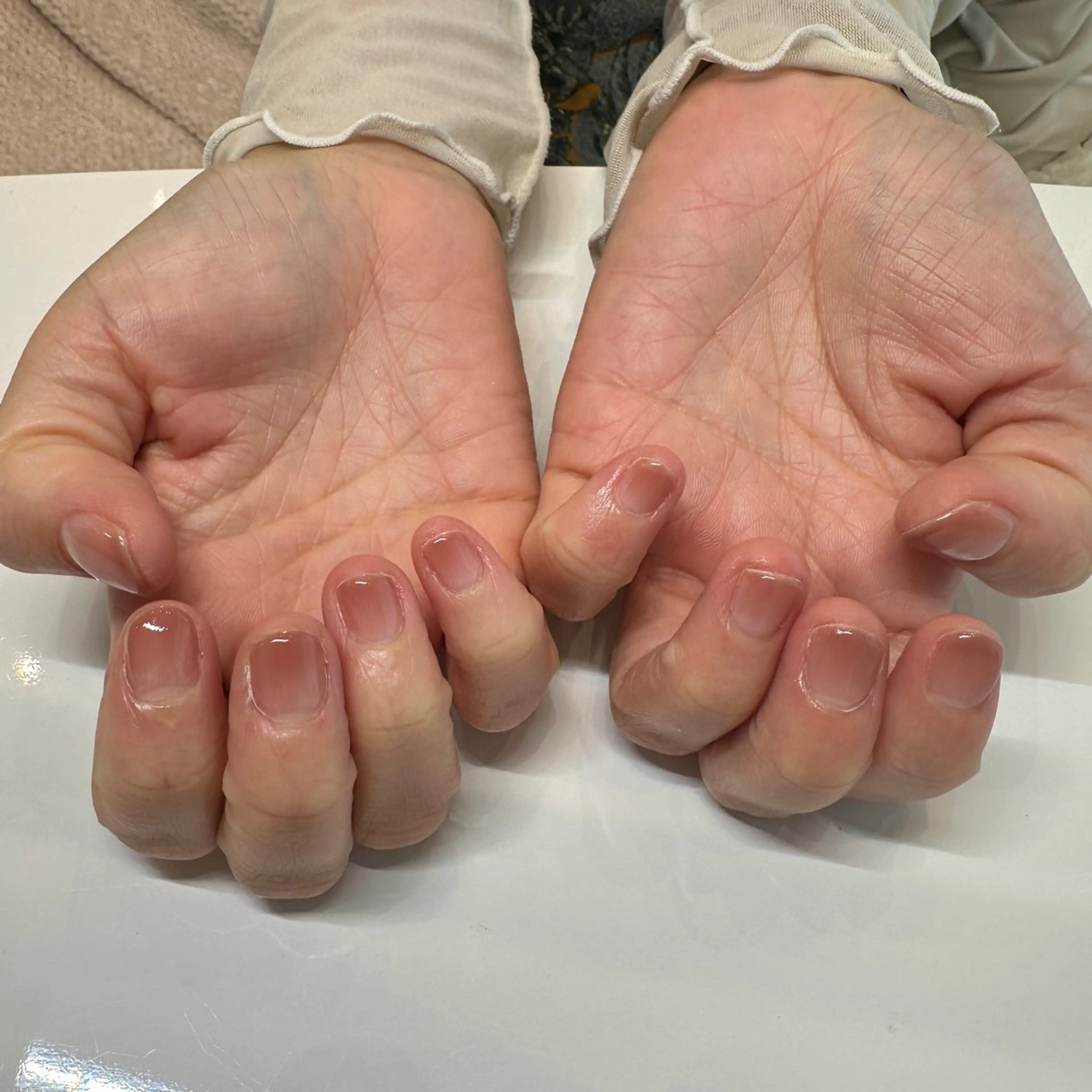 ネイル グラデーション ワンカラーネイル ピンク ピンクベージュ シンプルネイル Lucy's Nail 小倉店所属・Lucy'sNail 小倉店のネイルデザイン