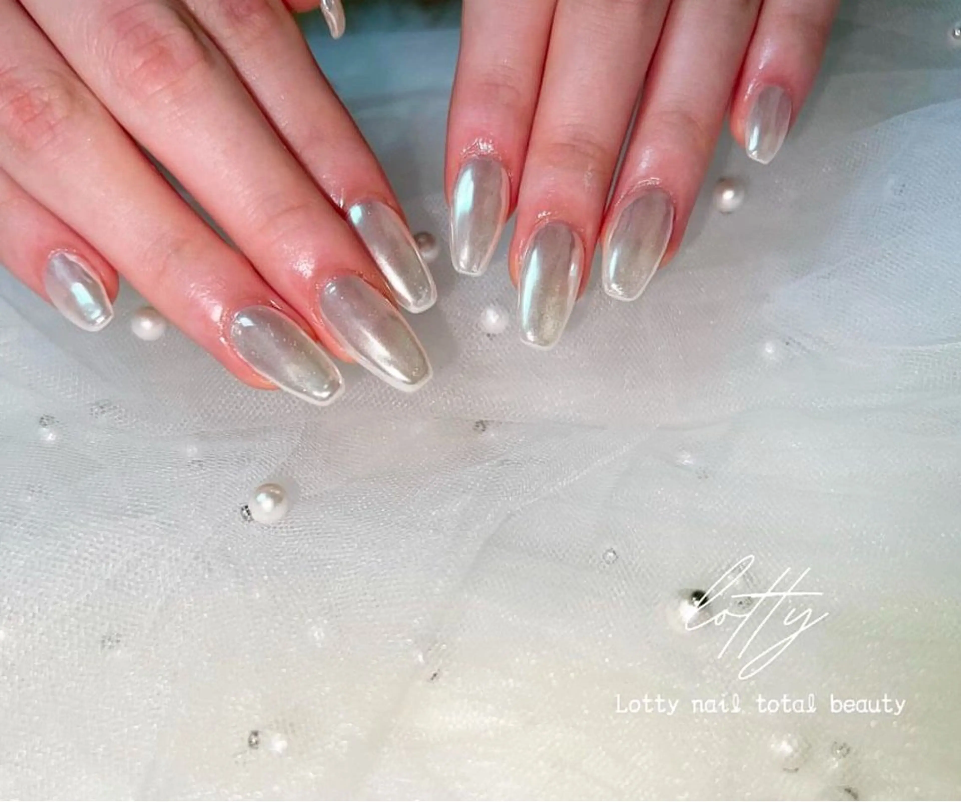 オーロラ、ミラーの写真