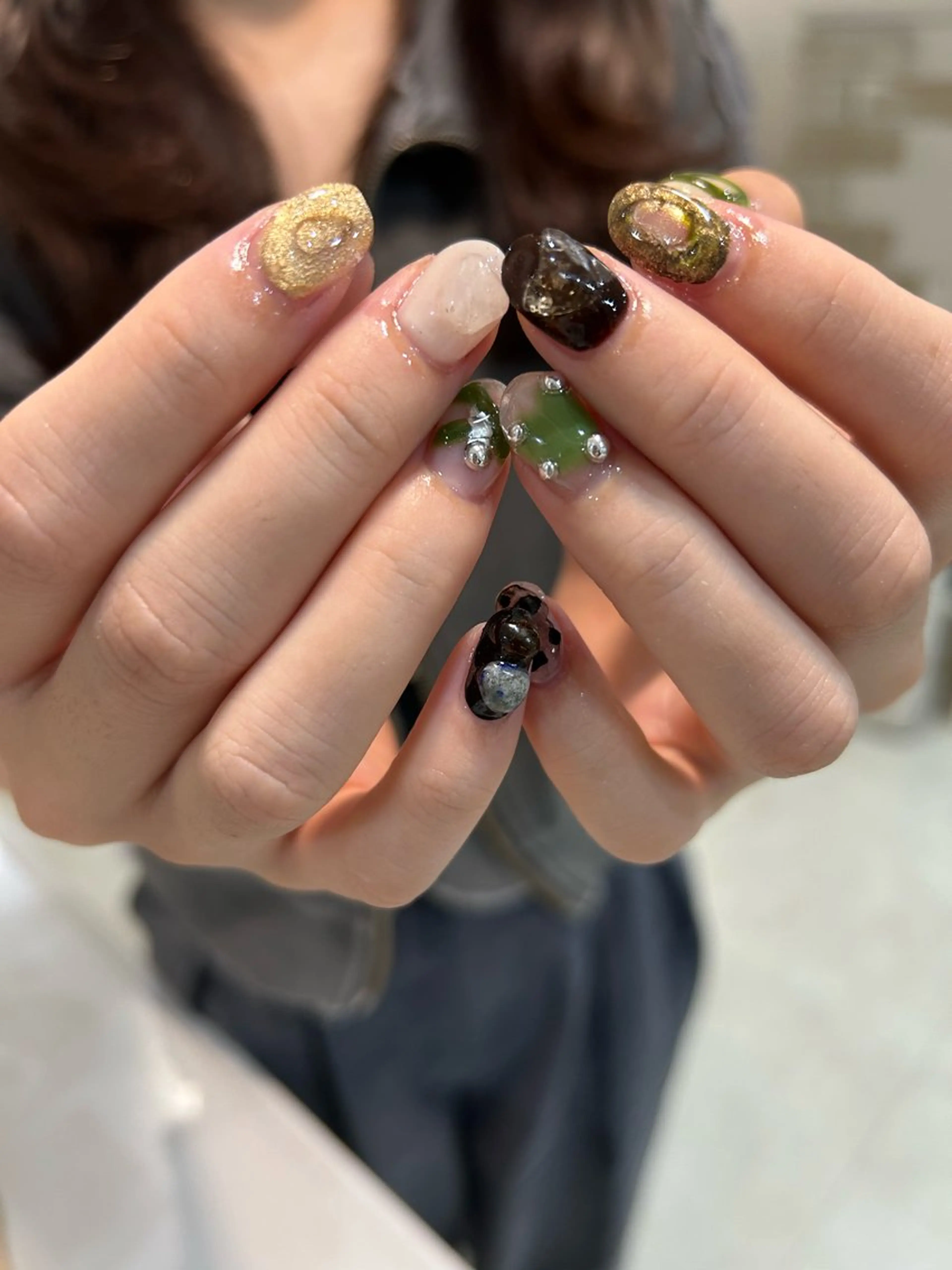 ネイル Salondevi2 isanaのネイルデザイン