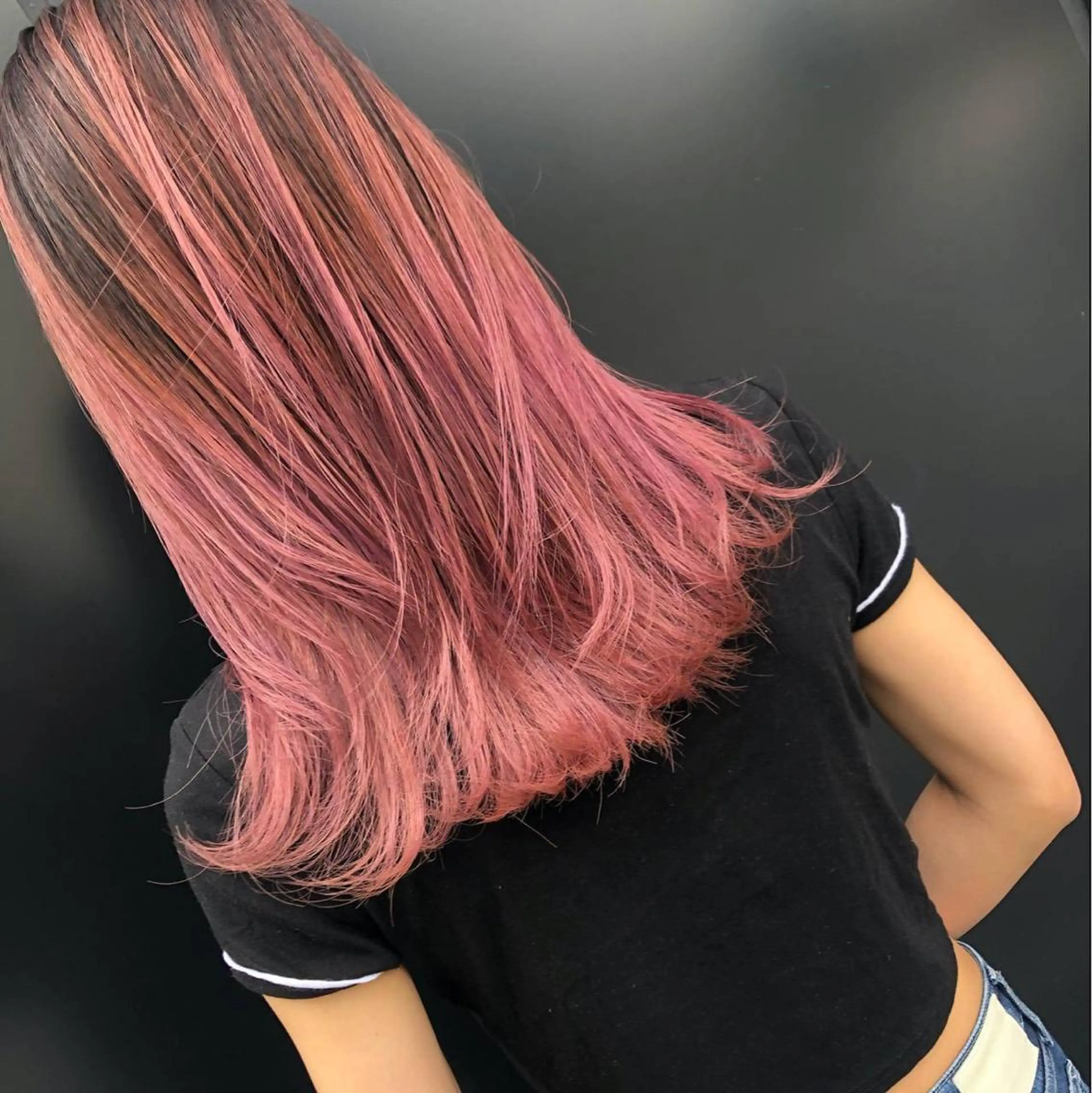 セミロング レイヤーカット レイヤー×縮毛矯正 深見 拓のヘアスタイル