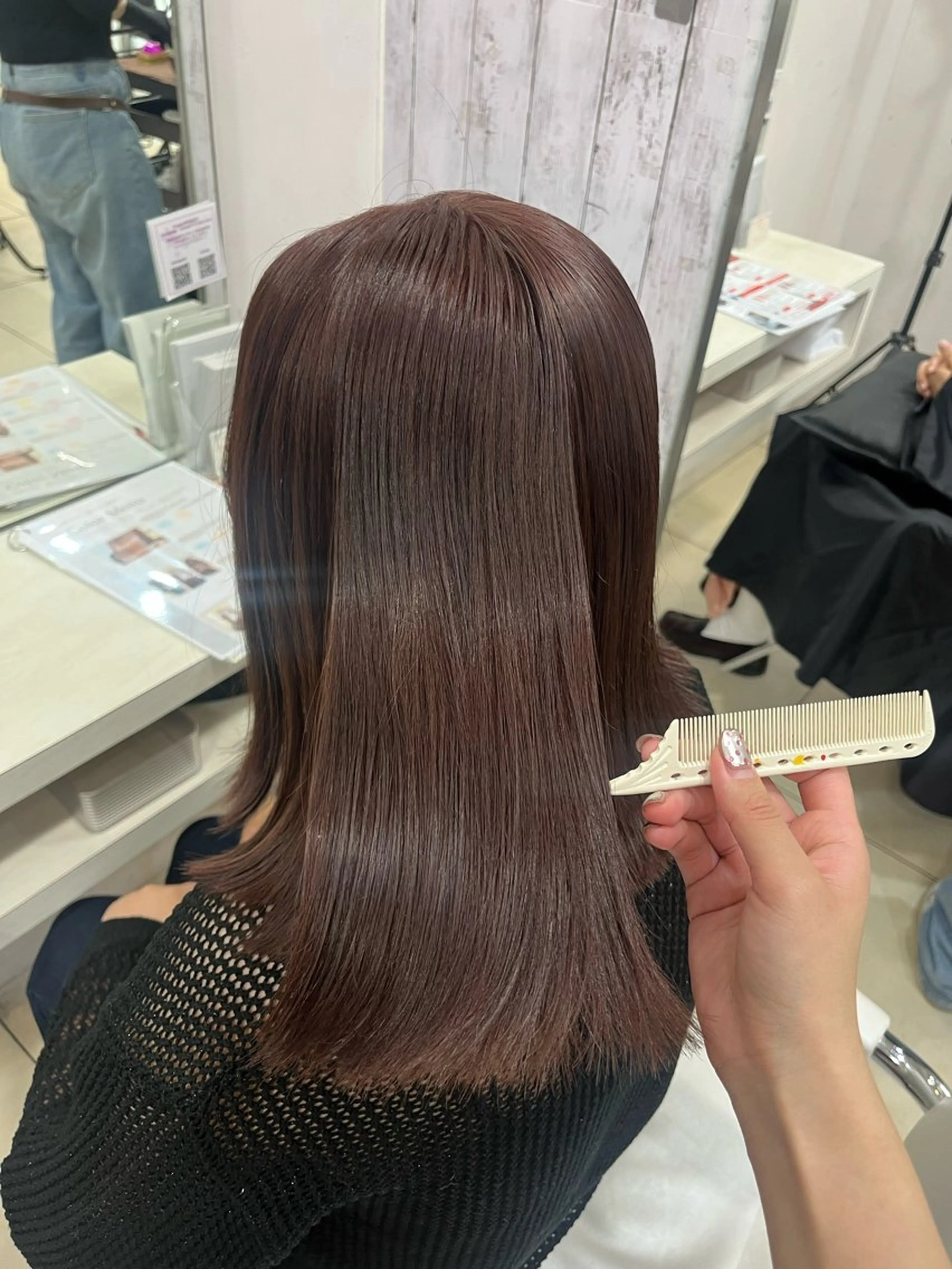 ミディアム ヘアカラー トリートメント 【髪質改善カラー】 あむ·. ⟡ 🖤のヘアスタイル