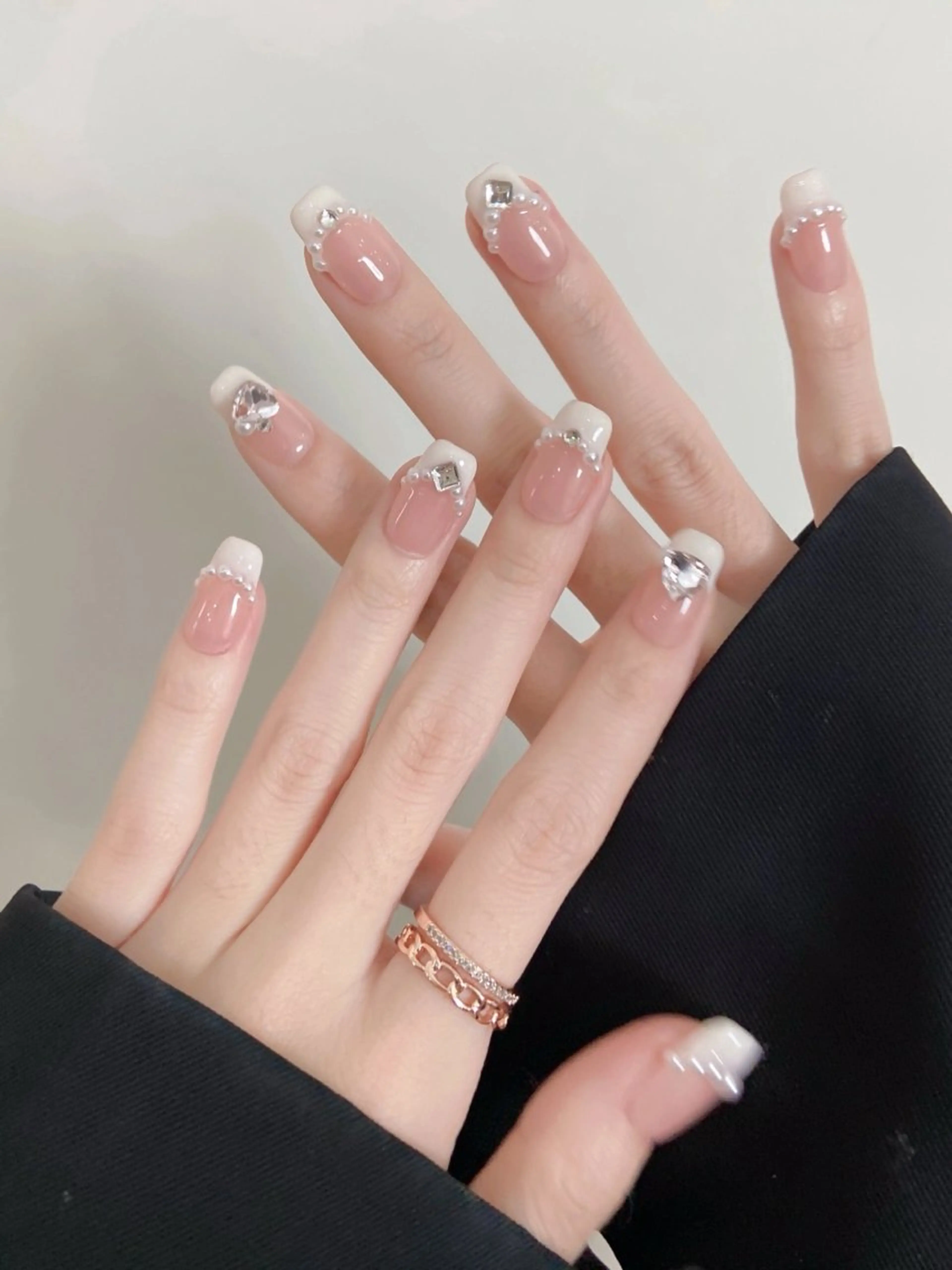 ネイル 長さ出し フットネイル フレンチネイル ジェルネイル ガラスフレンチ ハンドネイル フットネイル ハンドケア Best Nail池袋東口店のネイルデザイン