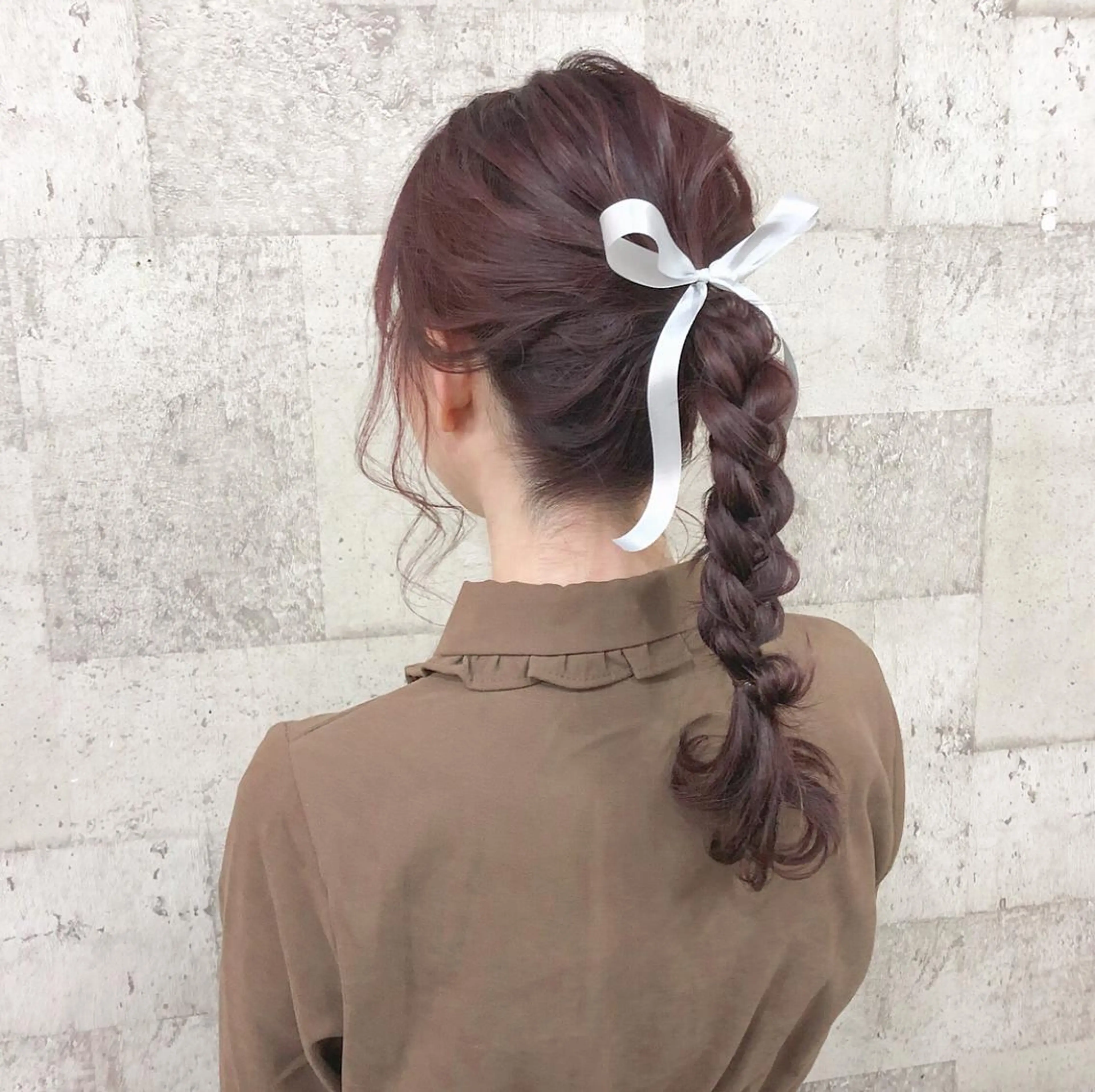 セミロング カラー ヘアアレンジ ラベンダーカラー ピンクカラー ピンクラベンダー 三つ編み autre所属・大久保 ひでなりのヘアスタイル