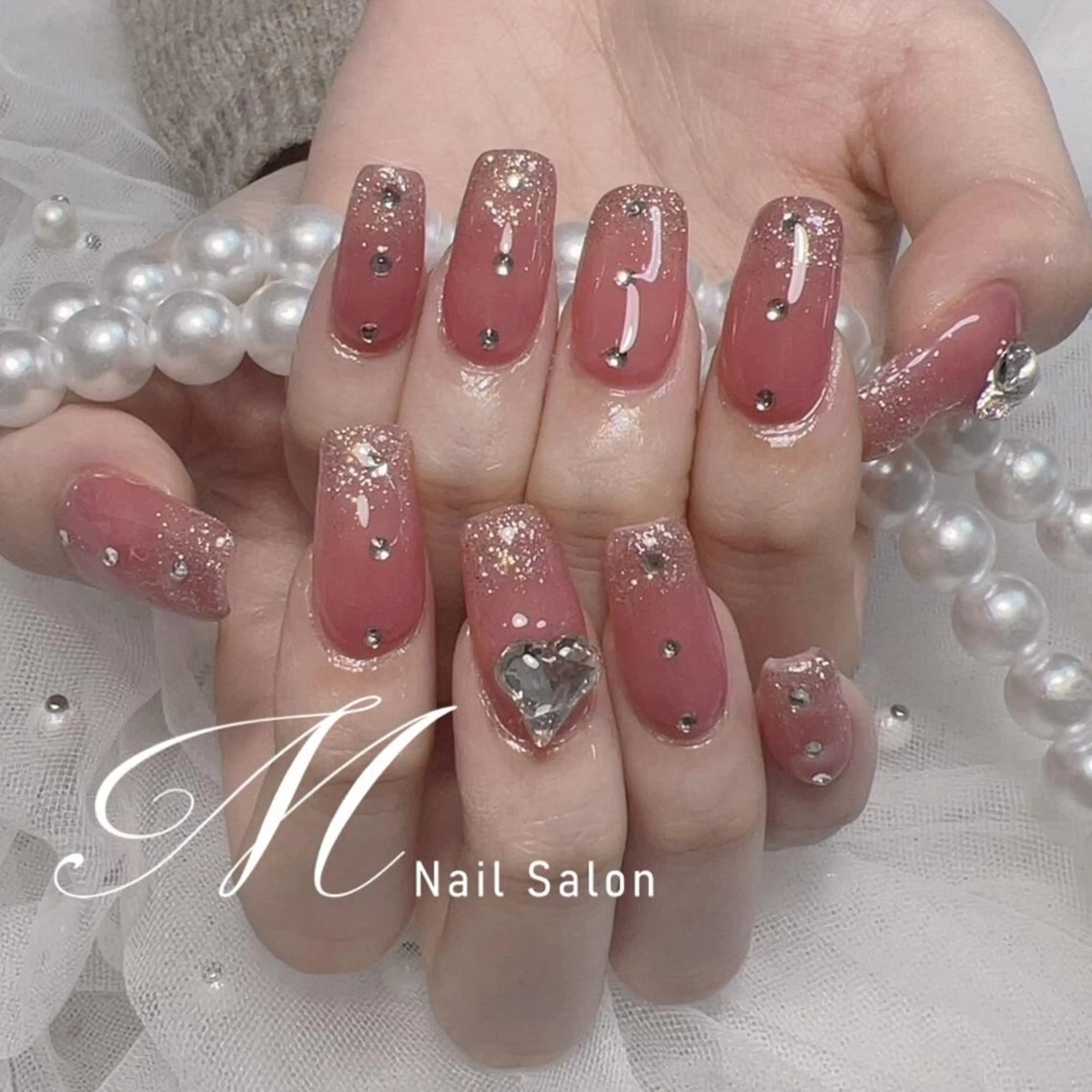 ネイル MNailパラ取扱店 🦋キャンペーン中✨のネイルデザイン