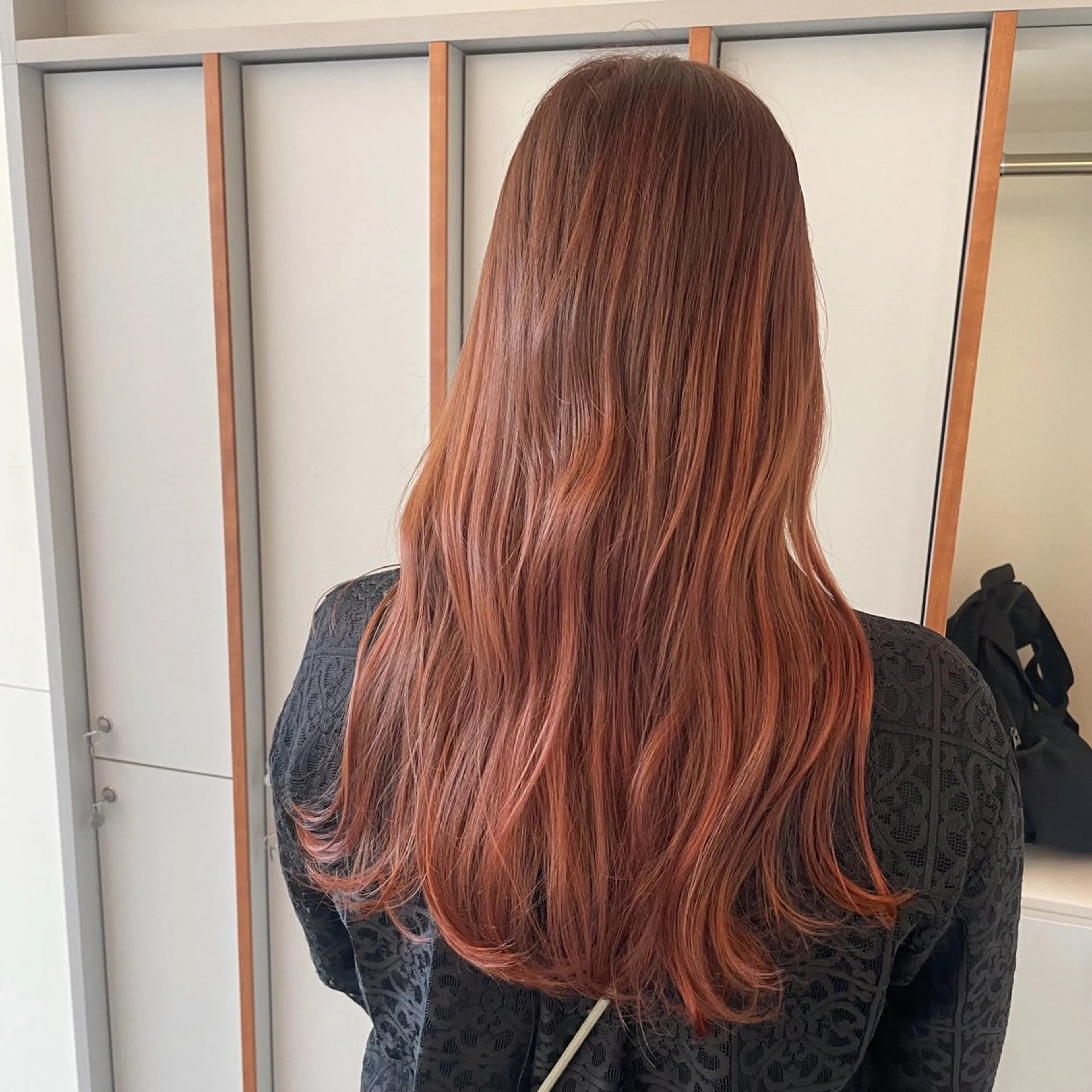ロング カラー ベージュカラー ブリーチ 透明感カラー ダブルカラー ブリーチなしカラー ヘアカラー トリートメント ブリーチ/レイヤー 🌻Mutsumiのヘアスタイル