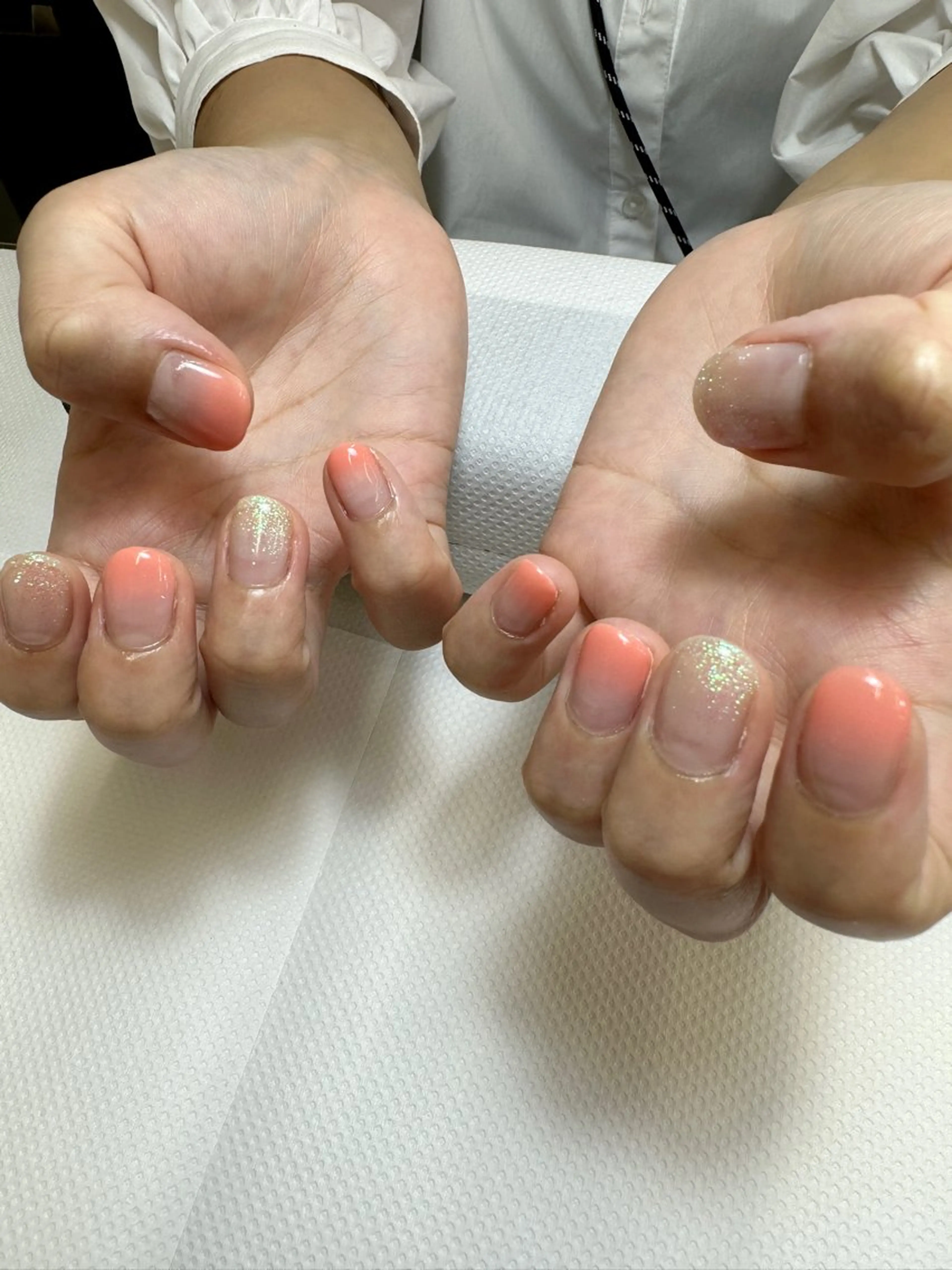 ネイル グラデーション 🎠きしもと あずさ⛱のネイルデザイン