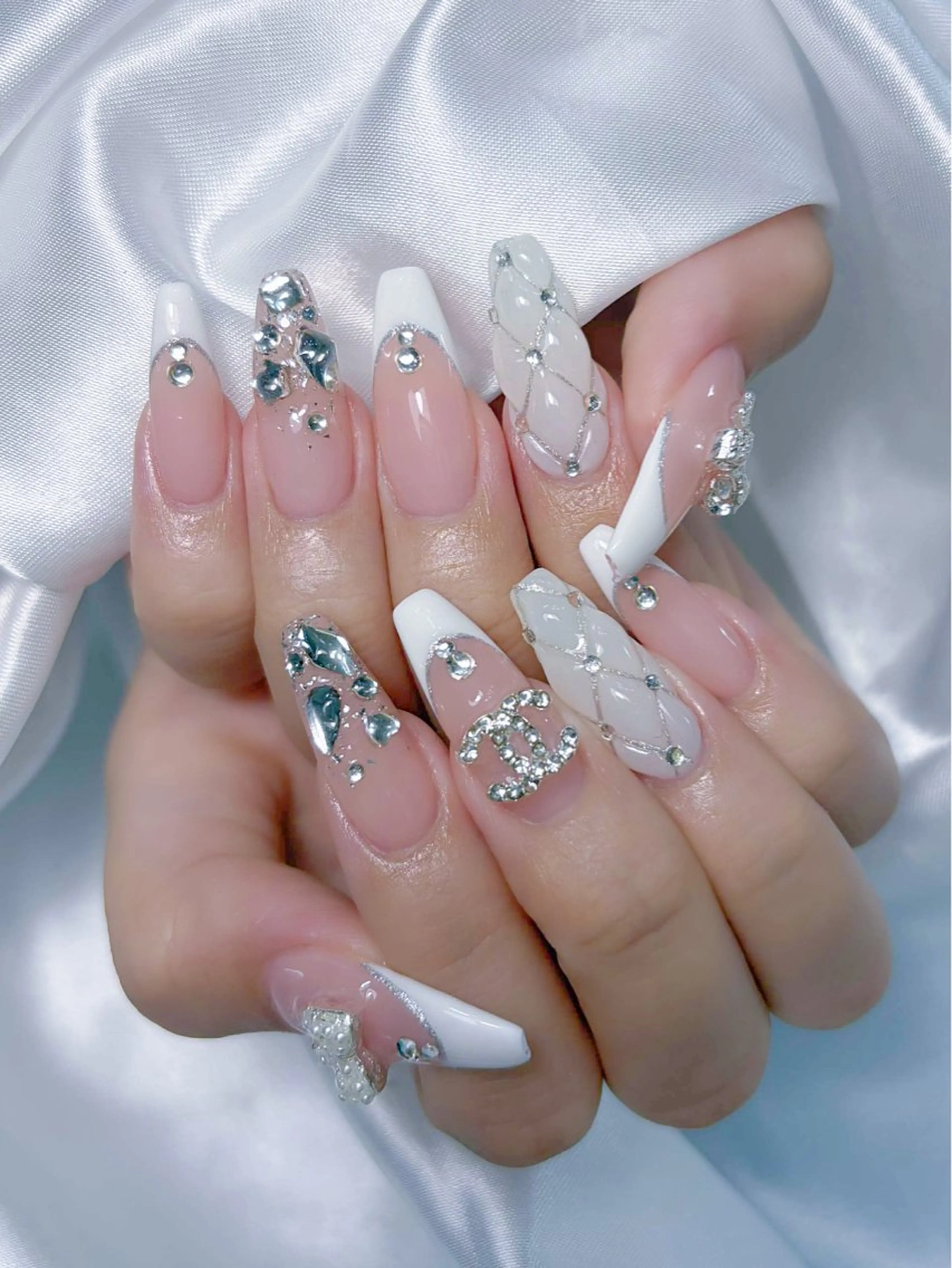 ネイル ハンドネイル LEELA NAIL STUDIO所属・LEELA NAIL STUDIOのネイルデザイン