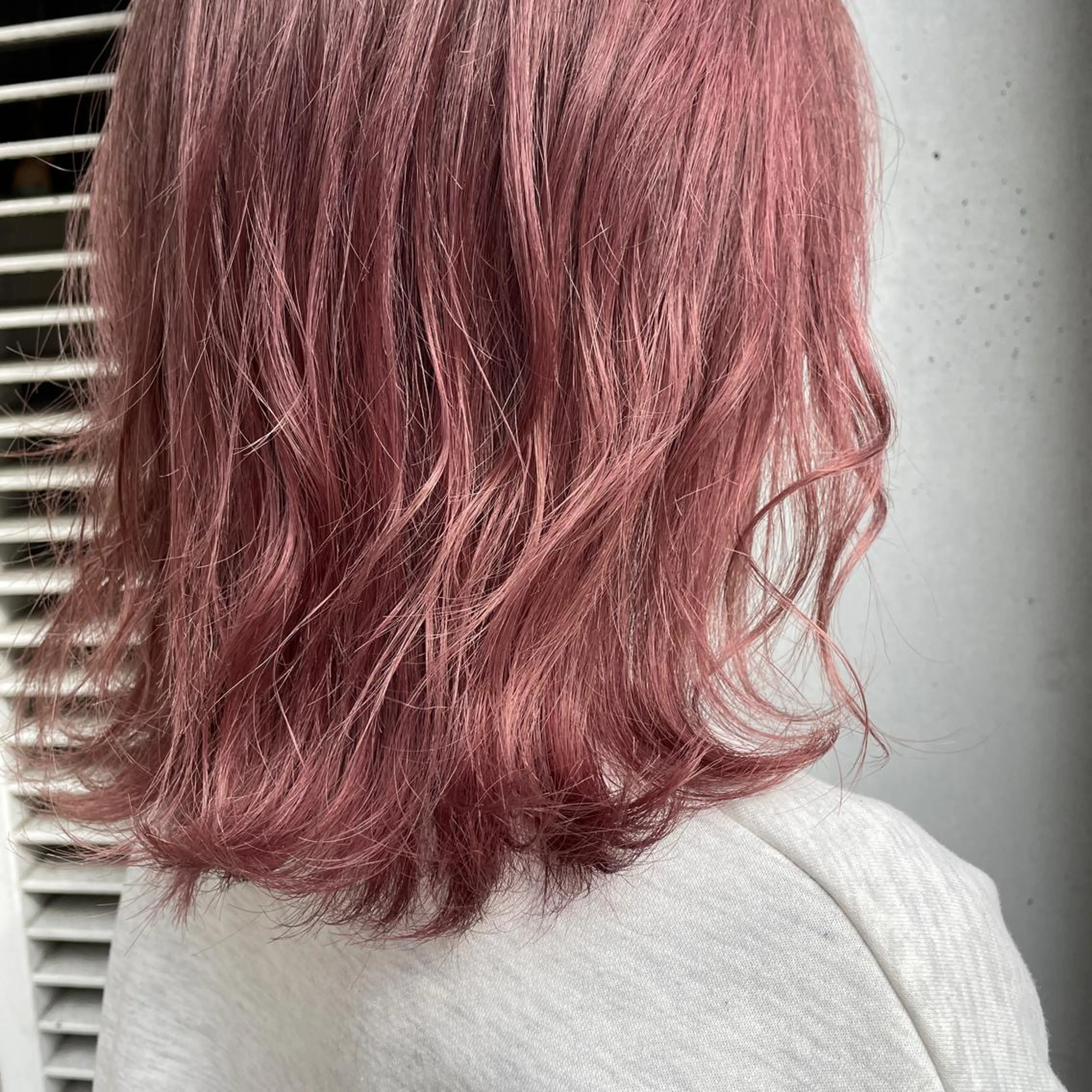 ミディアム カラー ピンクカラー ヘアカラー トリートメント インナーカラー/ 韓国風🌿RIKOのヘアスタイル