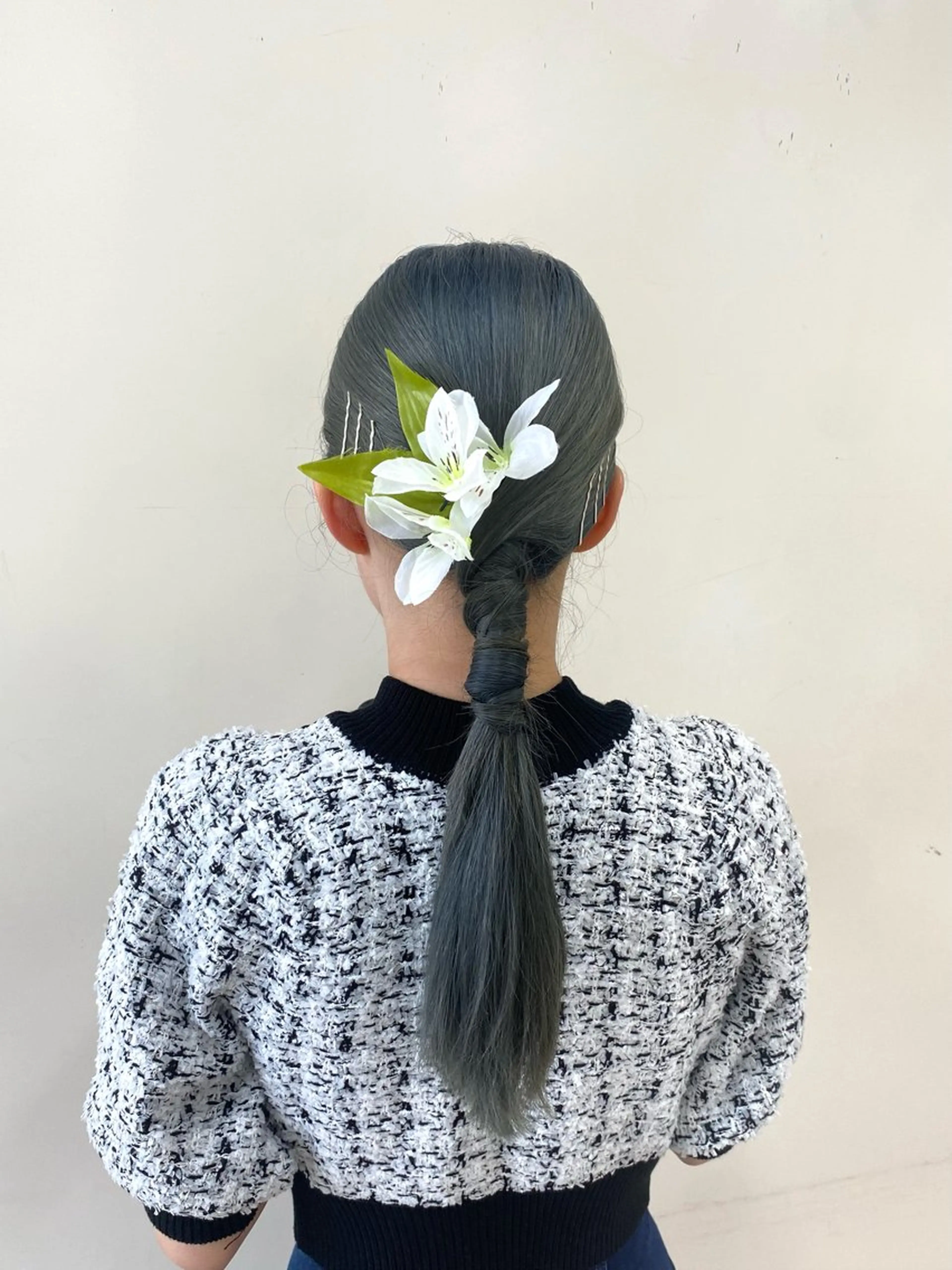 ロング カラー ヘアアレンジ ヘアカラー 関根 桃羽のヘアスタイル