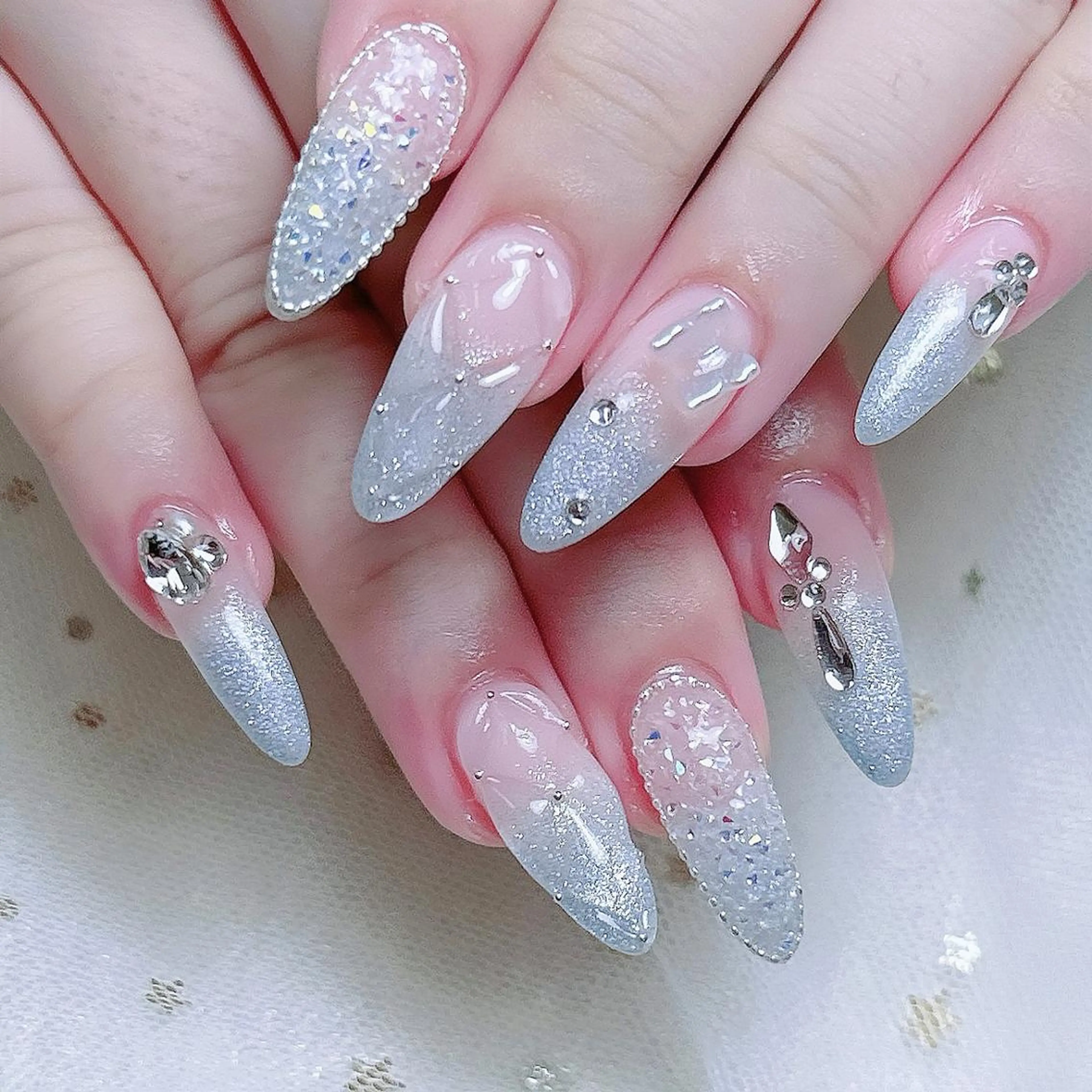 ネイル Queen 🎀長さだし専門💓のネイルデザイン