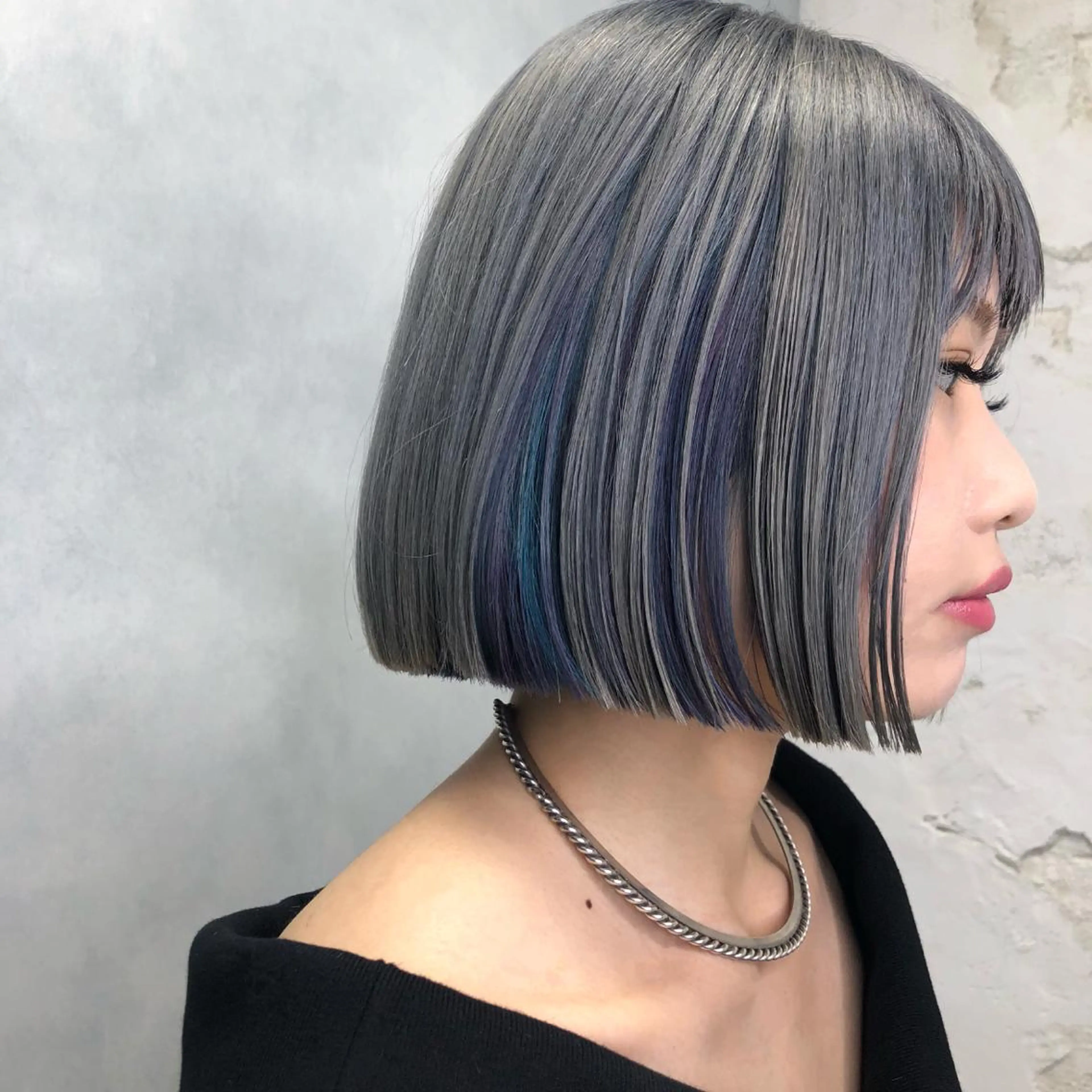 ミディアム カラー ブルーカラー パープルカラー ORIKA 美容室のヘアスタイル