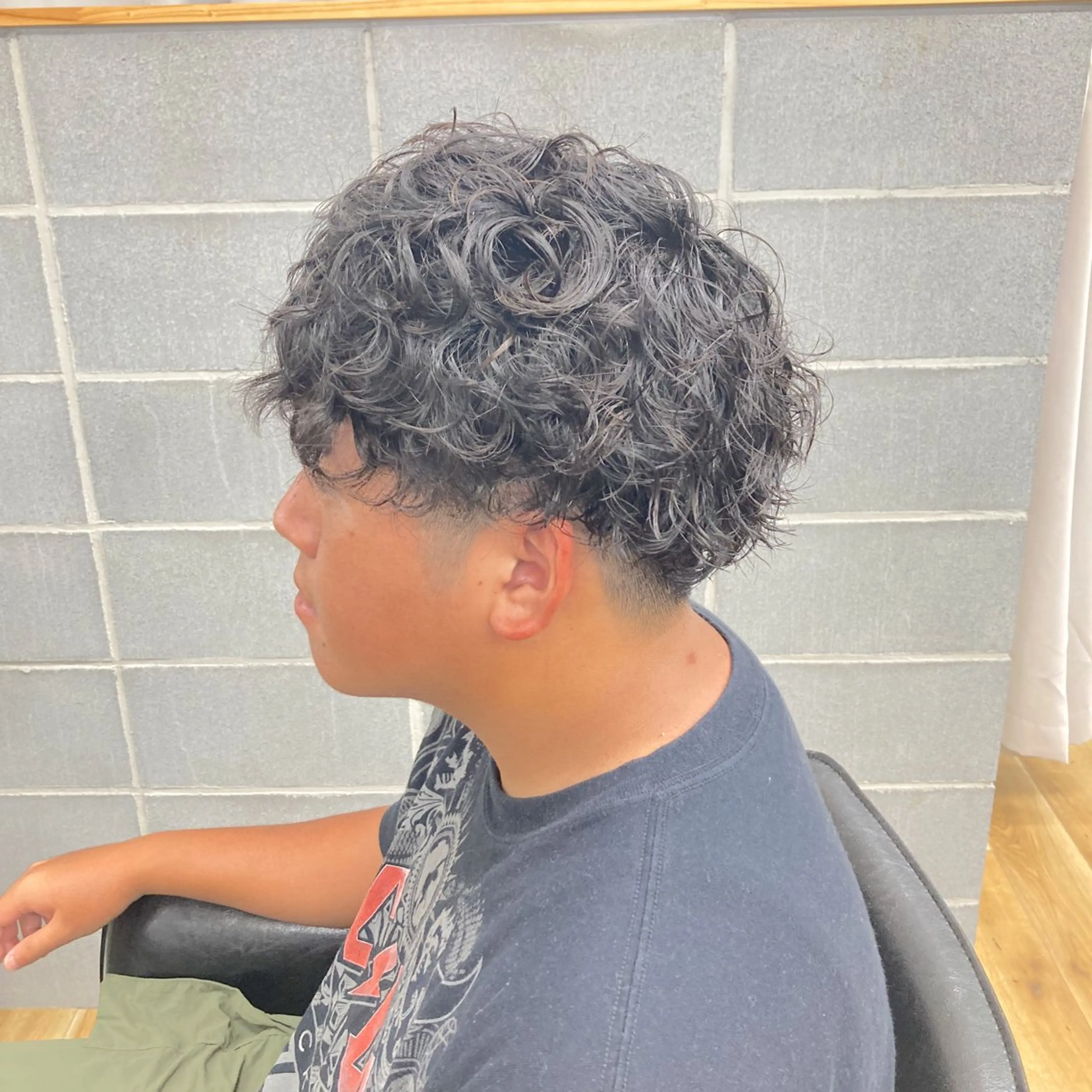 ショート パーマ メンズ メンズパーマ プードルパーマ プードルパーマ カット パーマ メンズ特化/垣見 隼人のヘアスタイル