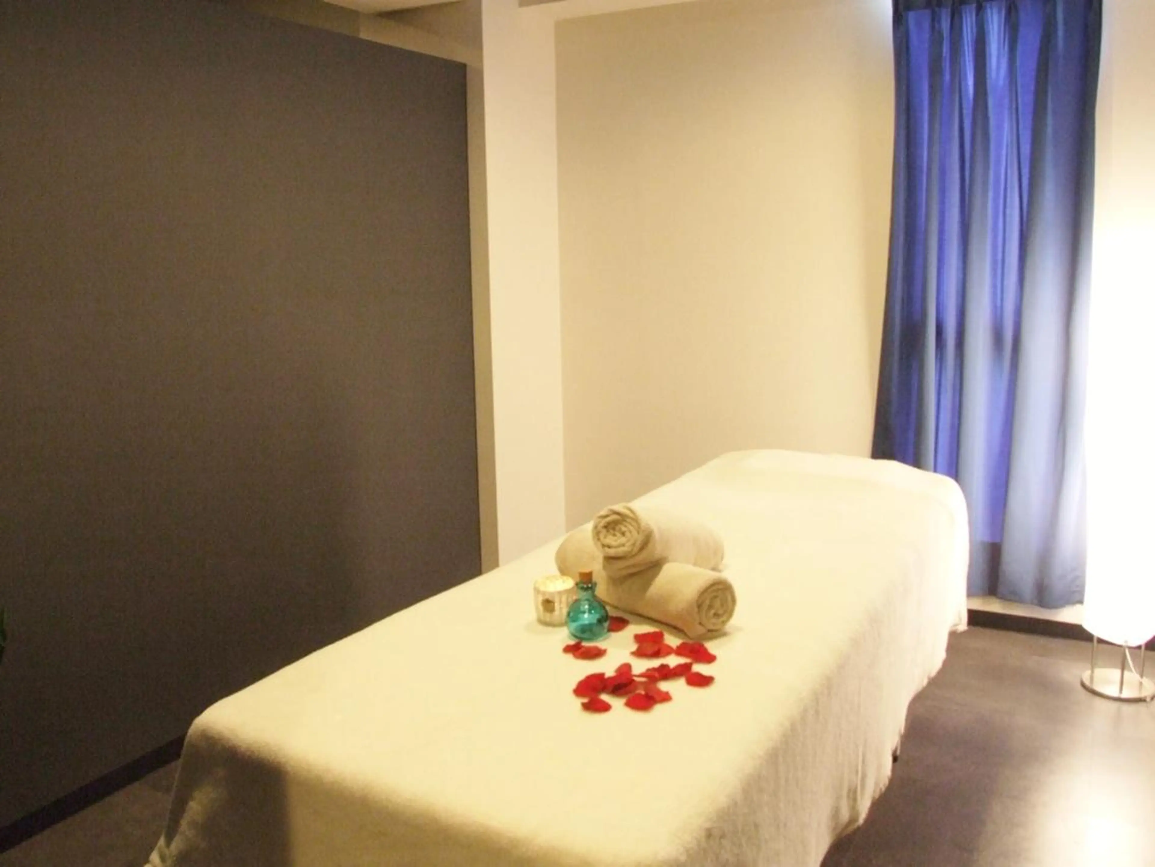 エステ リラク オールハンドの老舗★ TRINITY池袋店のエステ・リラクイメージ